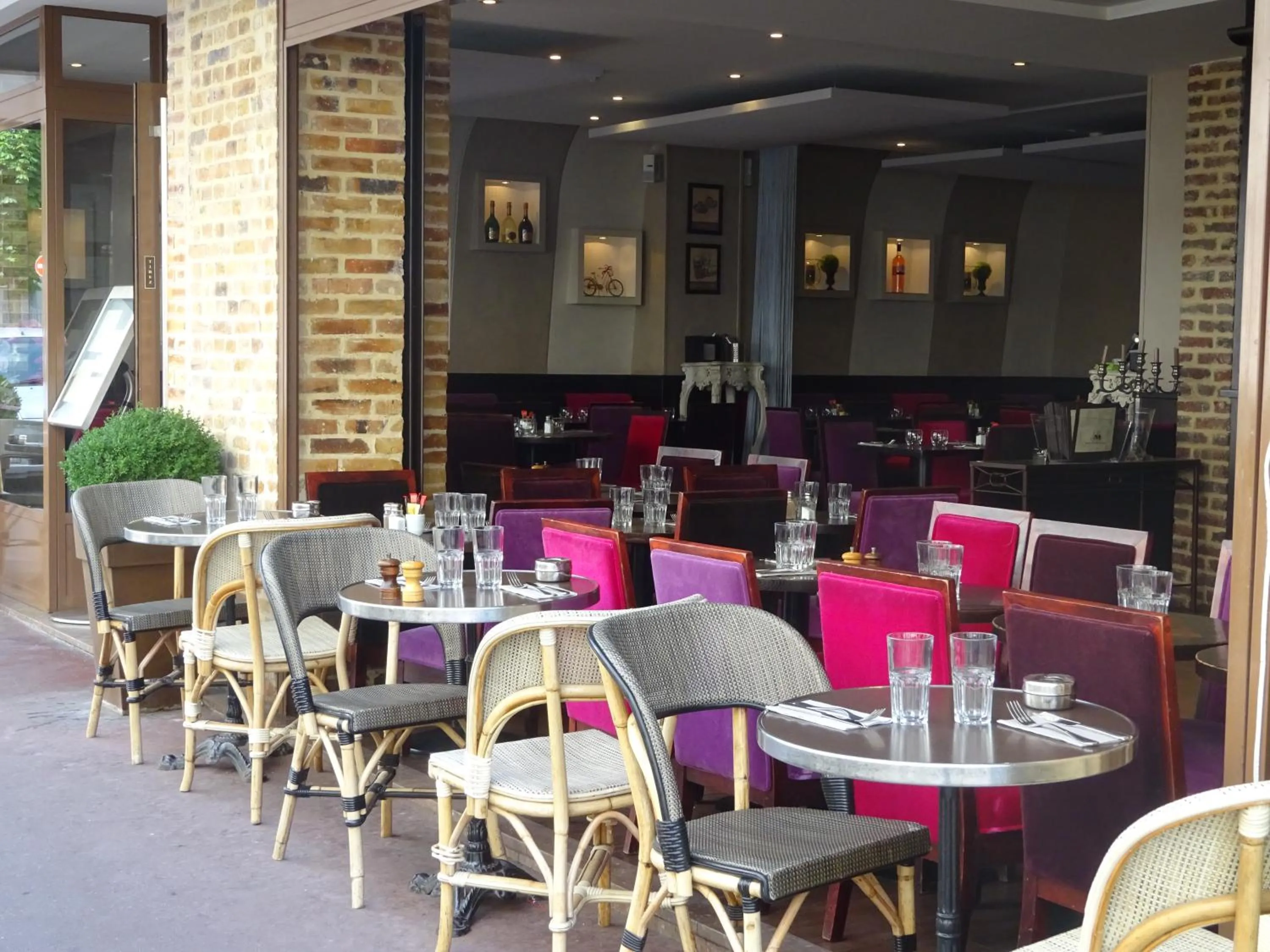 Restaurant/places to eat in Au limousin