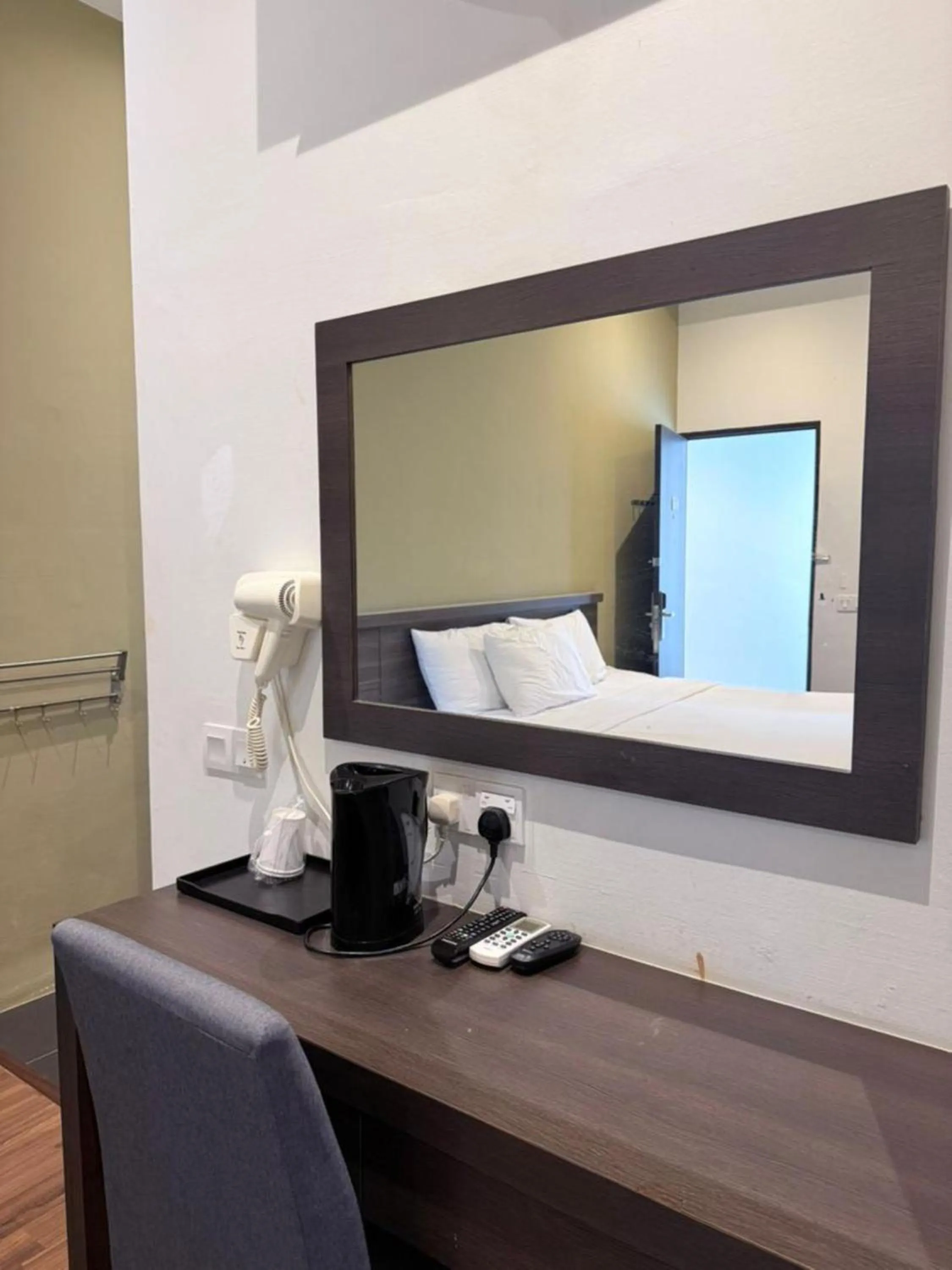 Lilla Waterfall Retreat - Sg Lembing, Kuantan Formerly Known as Casa Hill Resort