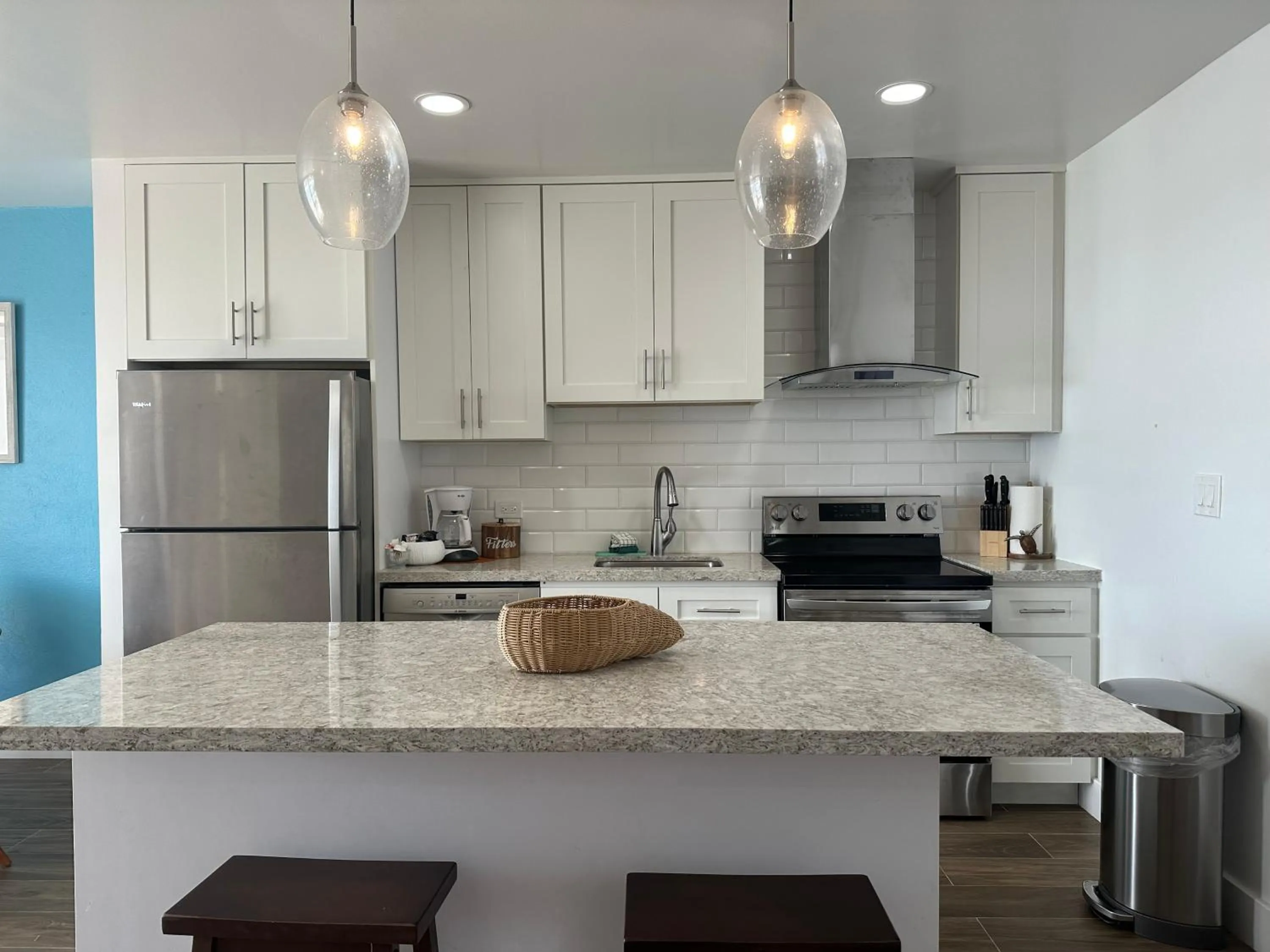 kitchen in Secret Harbour Beach Resort