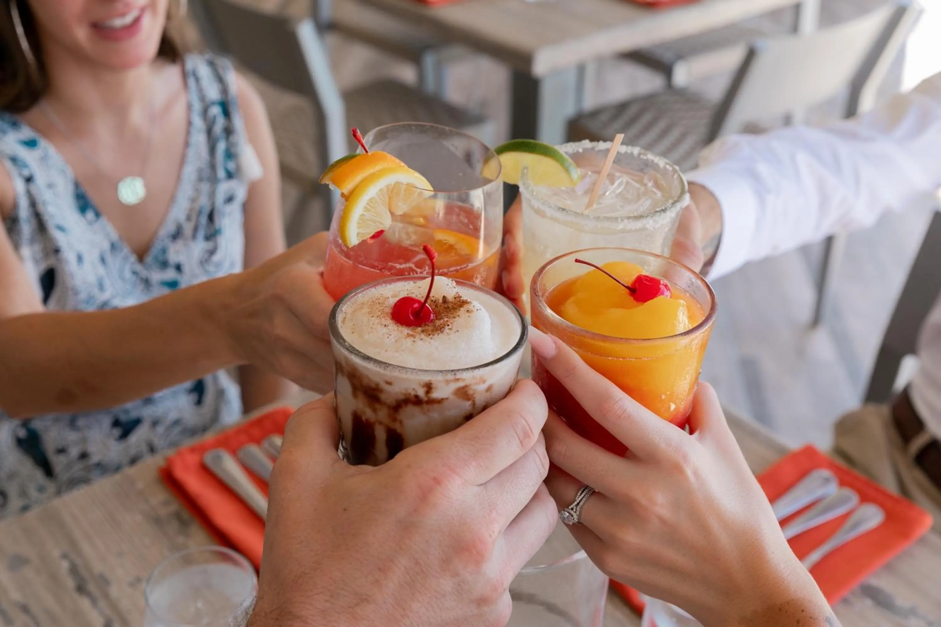 Restaurant/places to eat in Secret Harbour Beach Resort