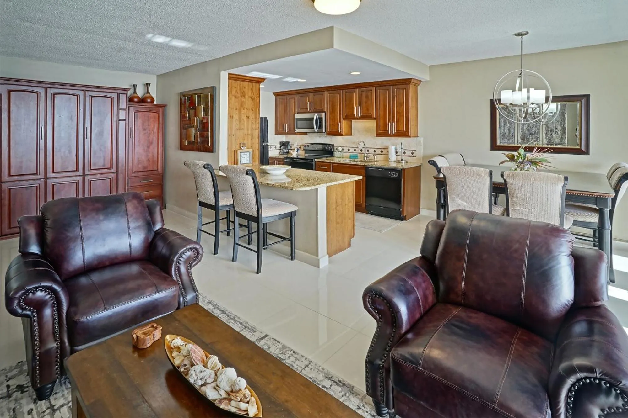 kitchen in Secret Harbour Beach Resort