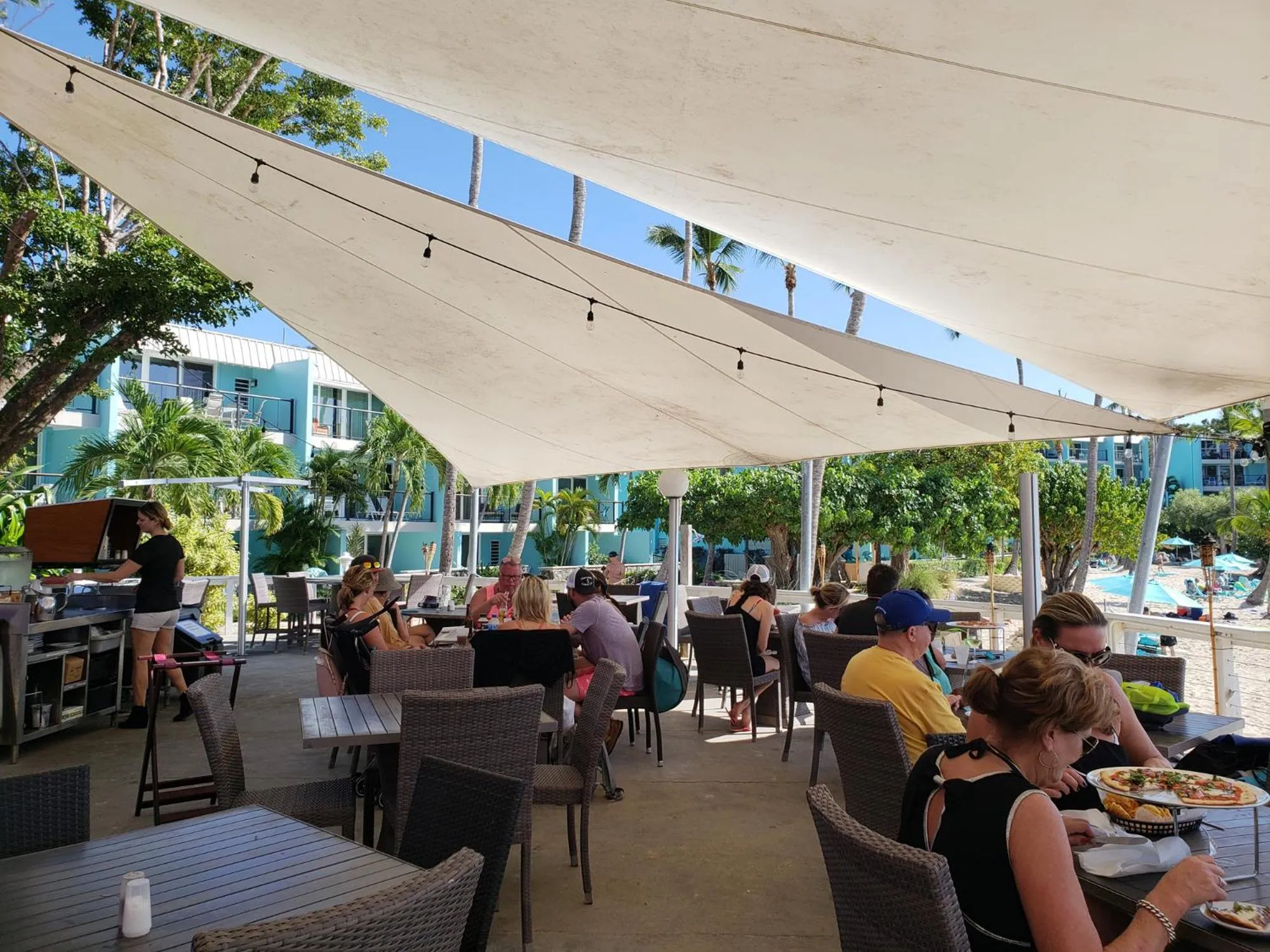 Restaurant/places to eat in Secret Harbour Beach Resort