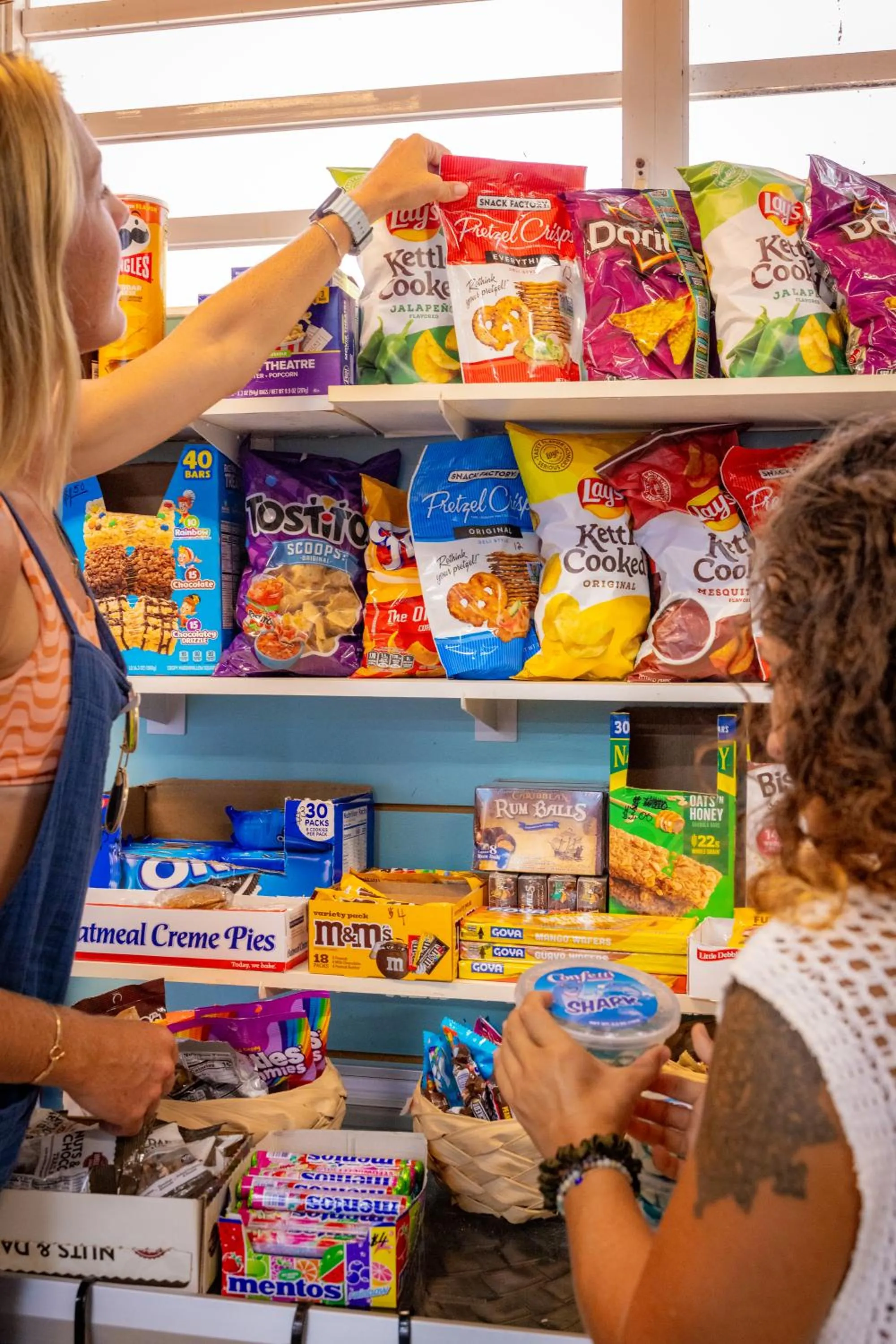 Restaurant/places to eat in Secret Harbour Beach Resort