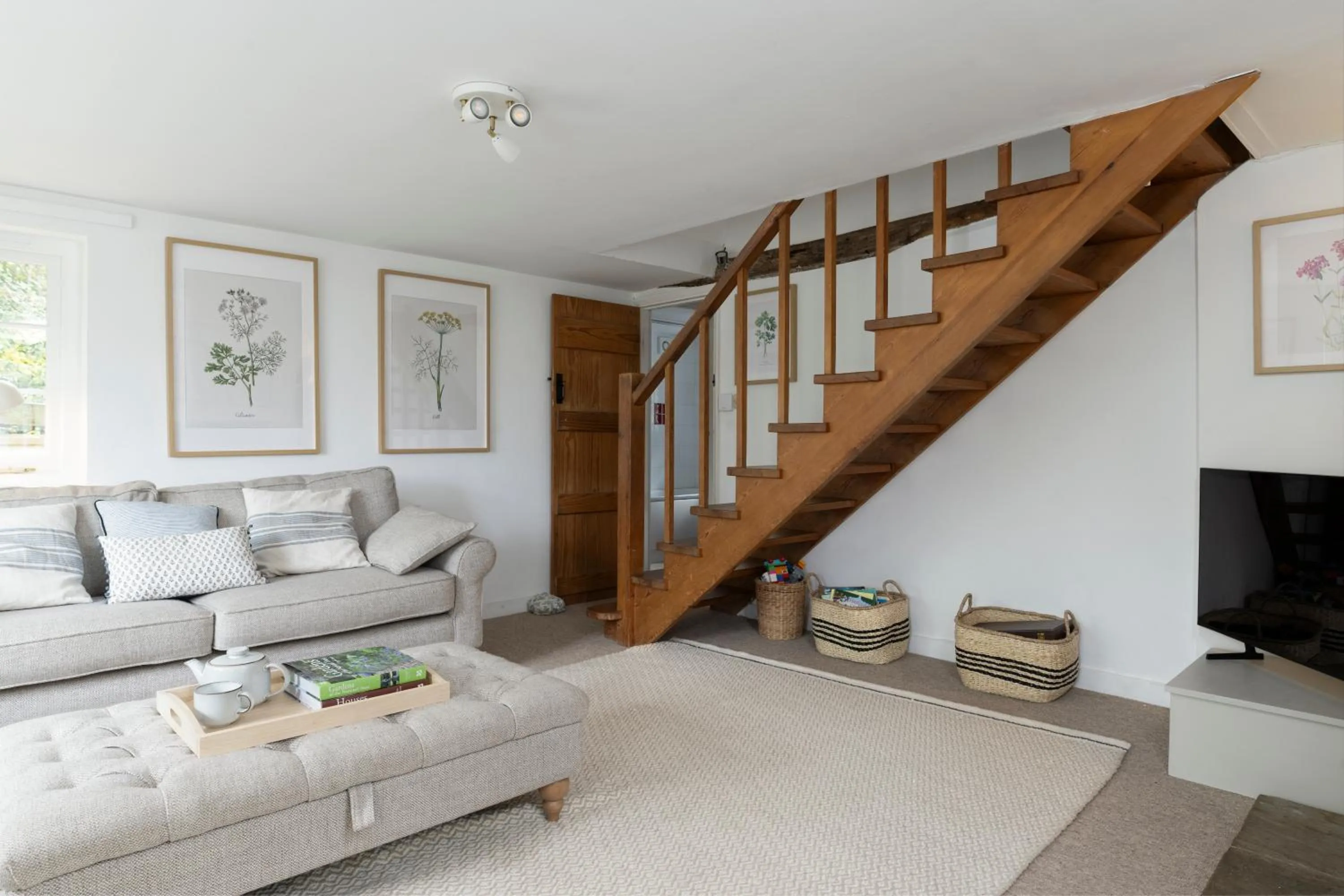 Danny Lodge - Country Cottage Near Brighton by Huluki Sussex Stays