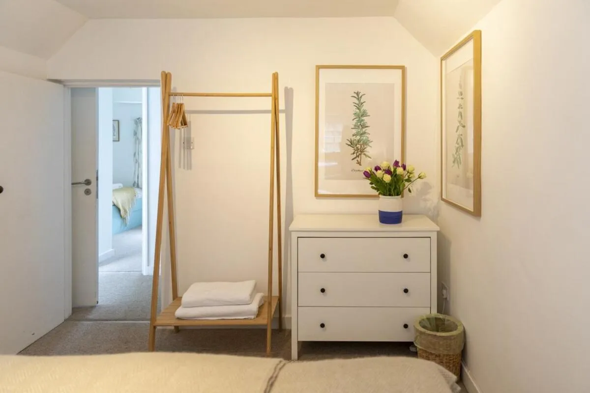 Danny Lodge - Country Cottage Near Brighton by Huluki Sussex Stays