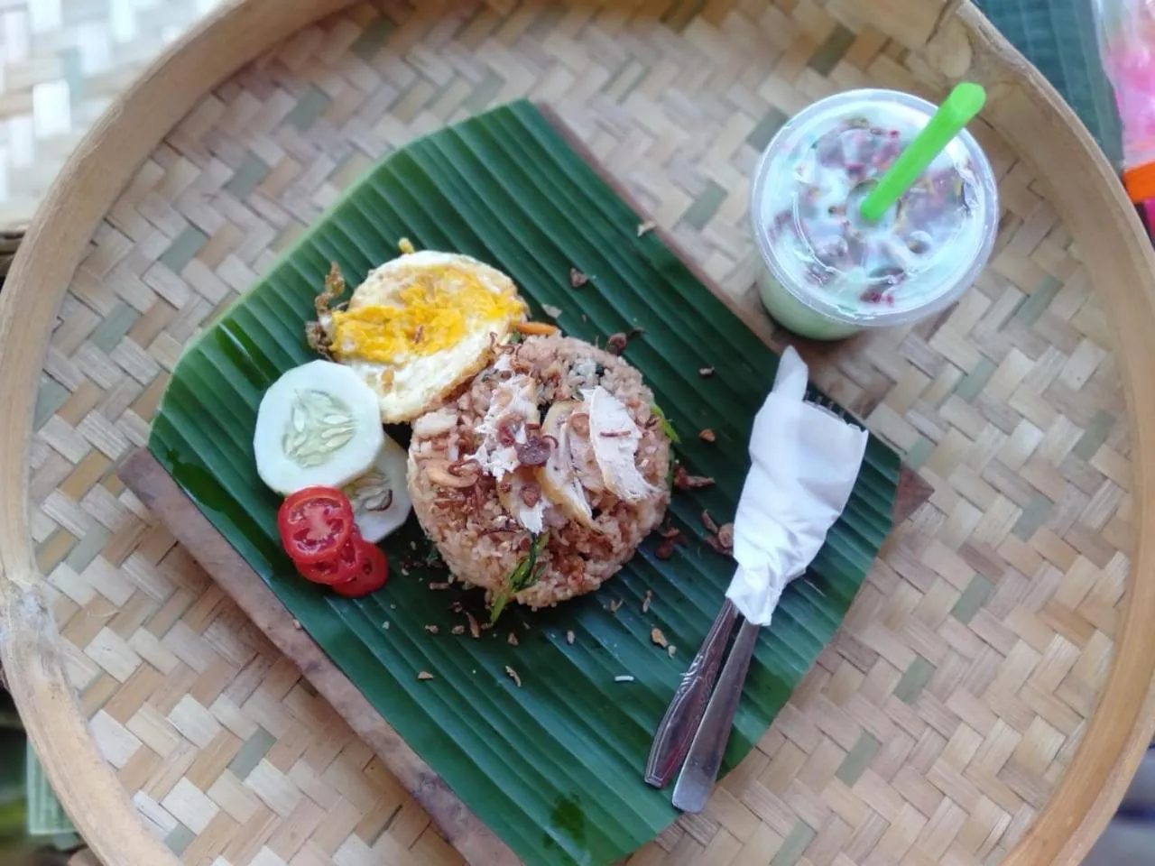 Breakfast in The point surfcamp Bali