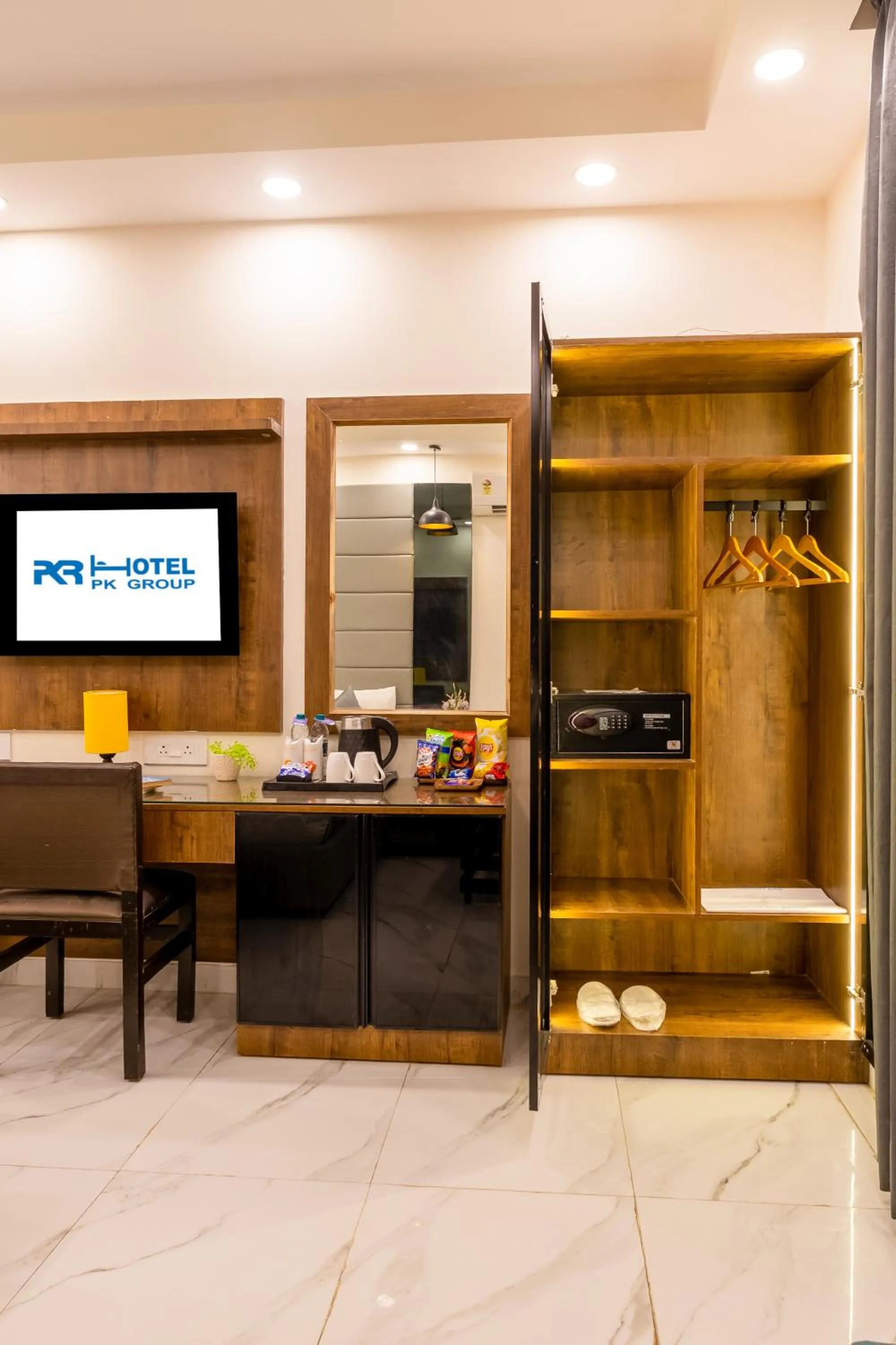 TV and multimedia in Hotel PK Residency Sector 18 Noida