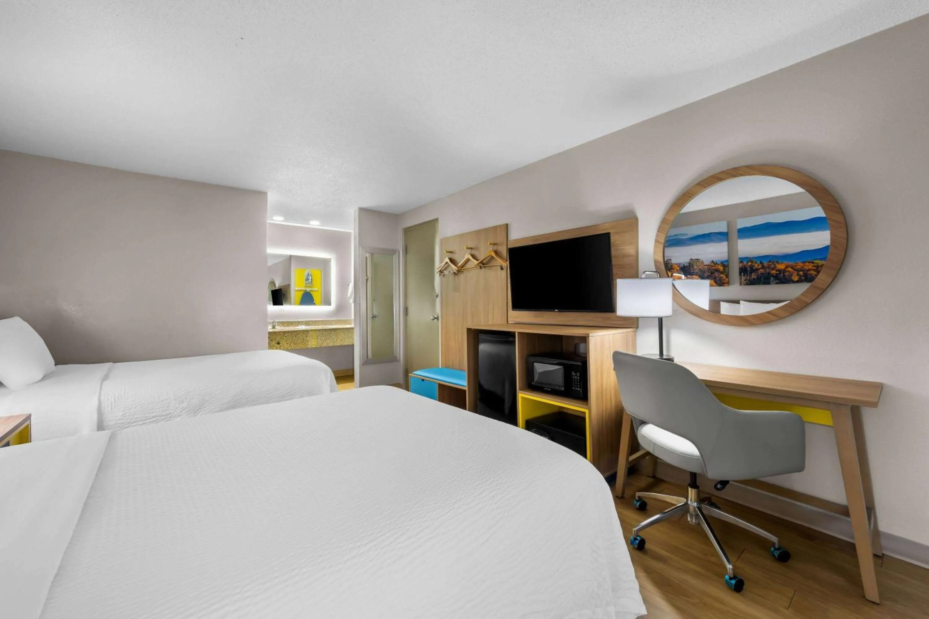 Bed in Days Inn by Wyndham Raleigh Midtown