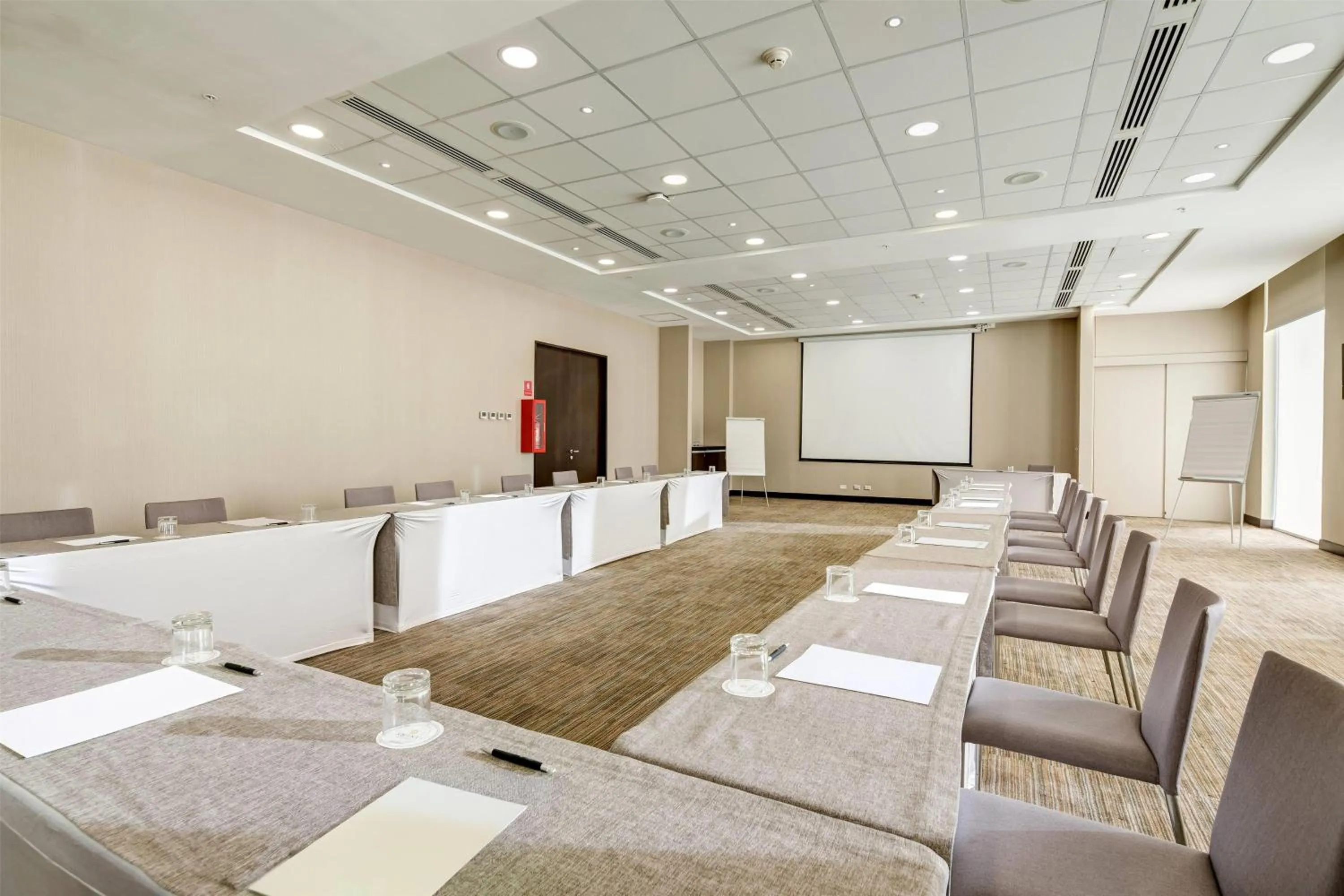 Meeting/conference room in Wyndham Santiago Aeropuerto
