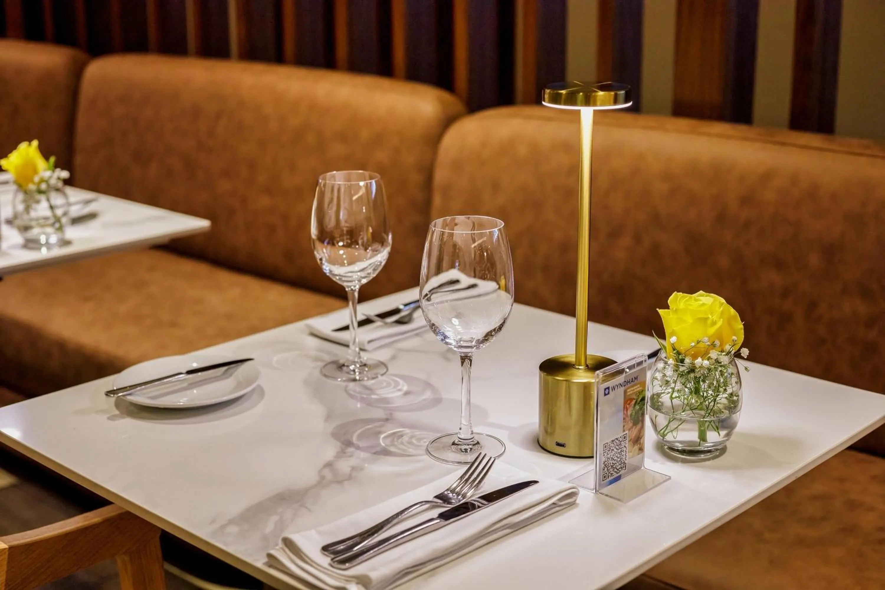 Restaurant/places to eat in Wyndham Santiago Aeropuerto