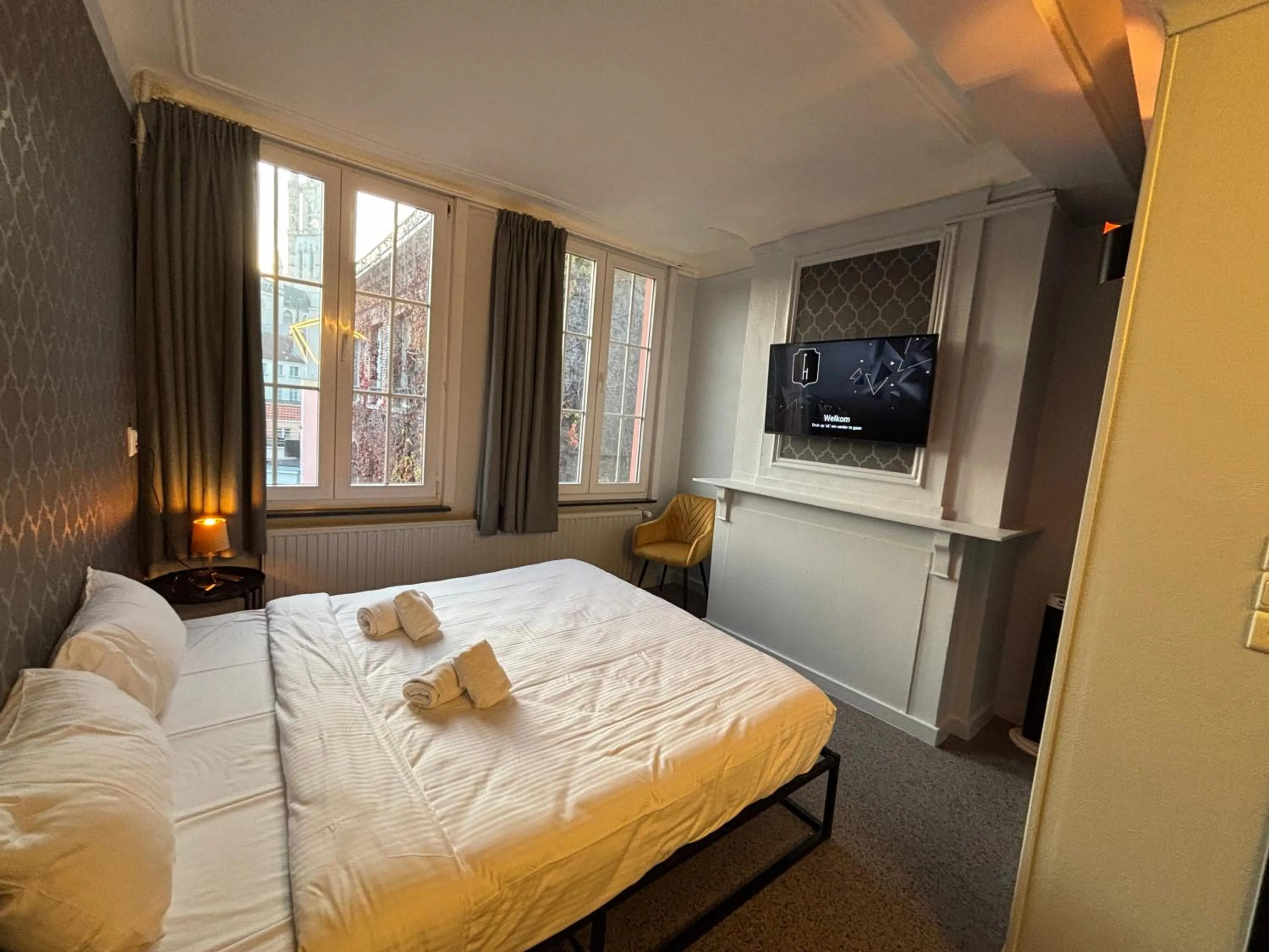 Bedroom, Bed in Flandria Hotel Gent Centrum