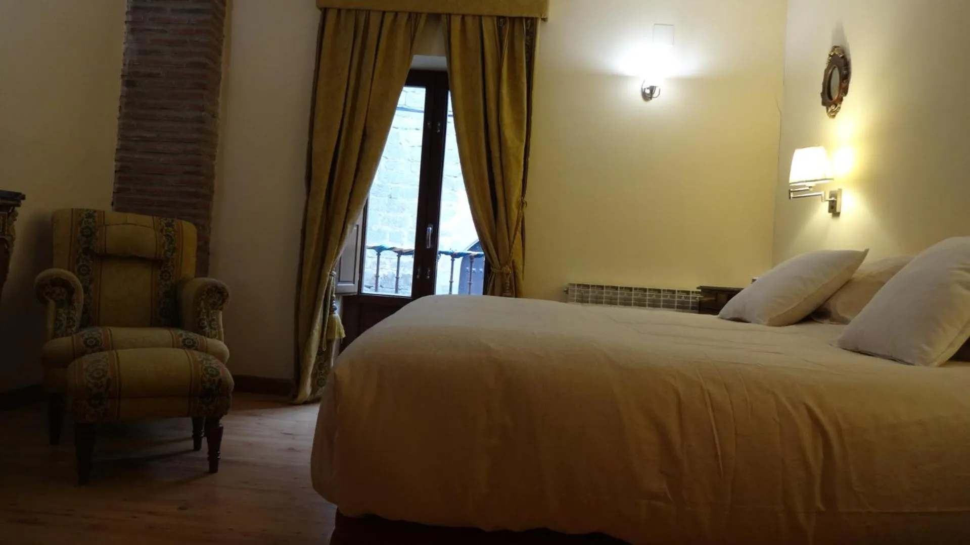 Bed in Hotel Rural Cayetana