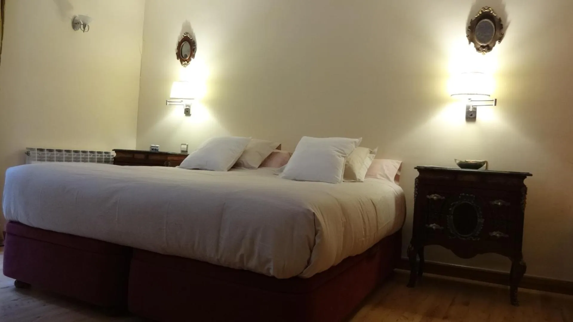Bed in Hotel Rural Cayetana