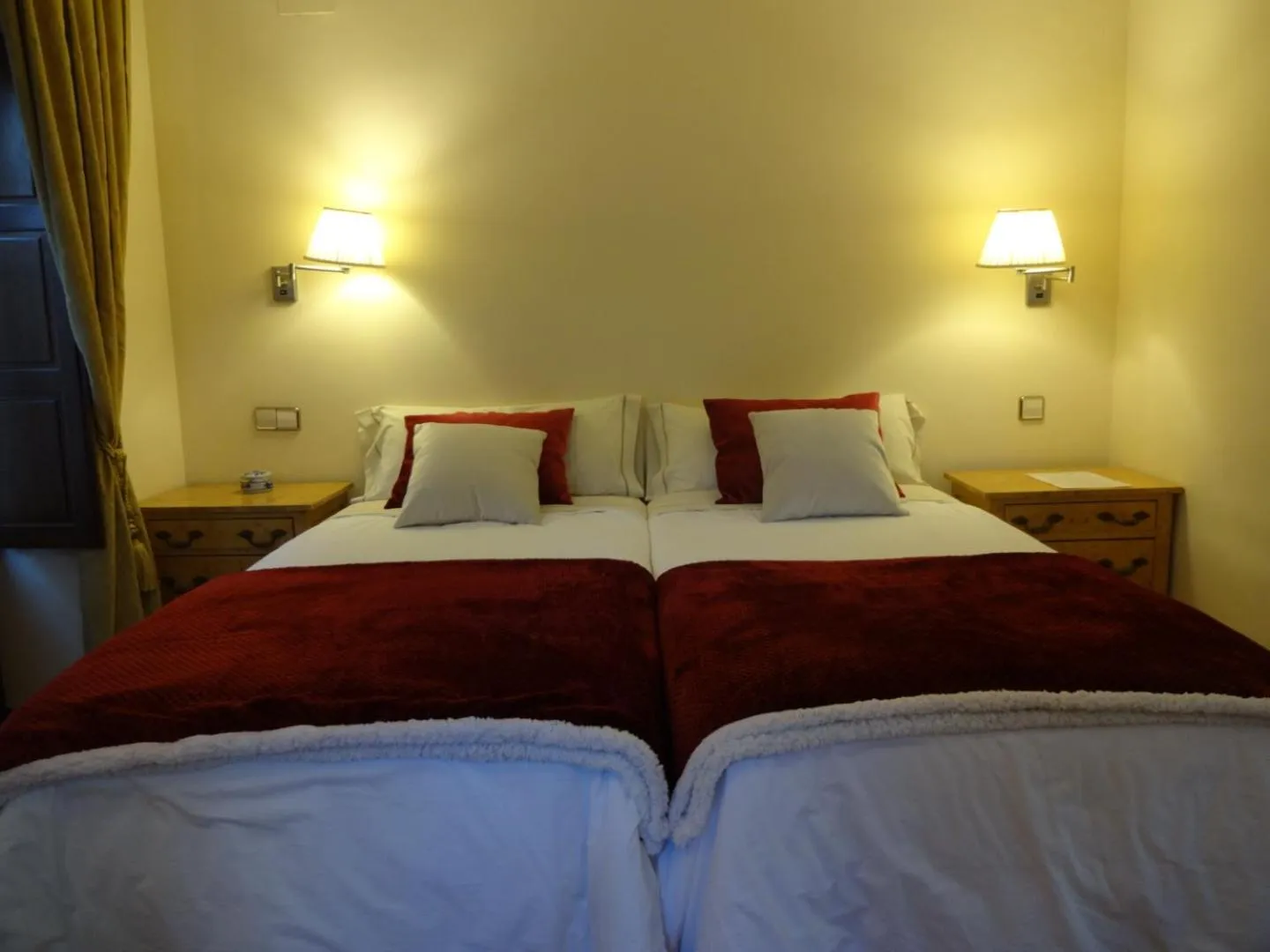 Bed in Hotel Rural Cayetana