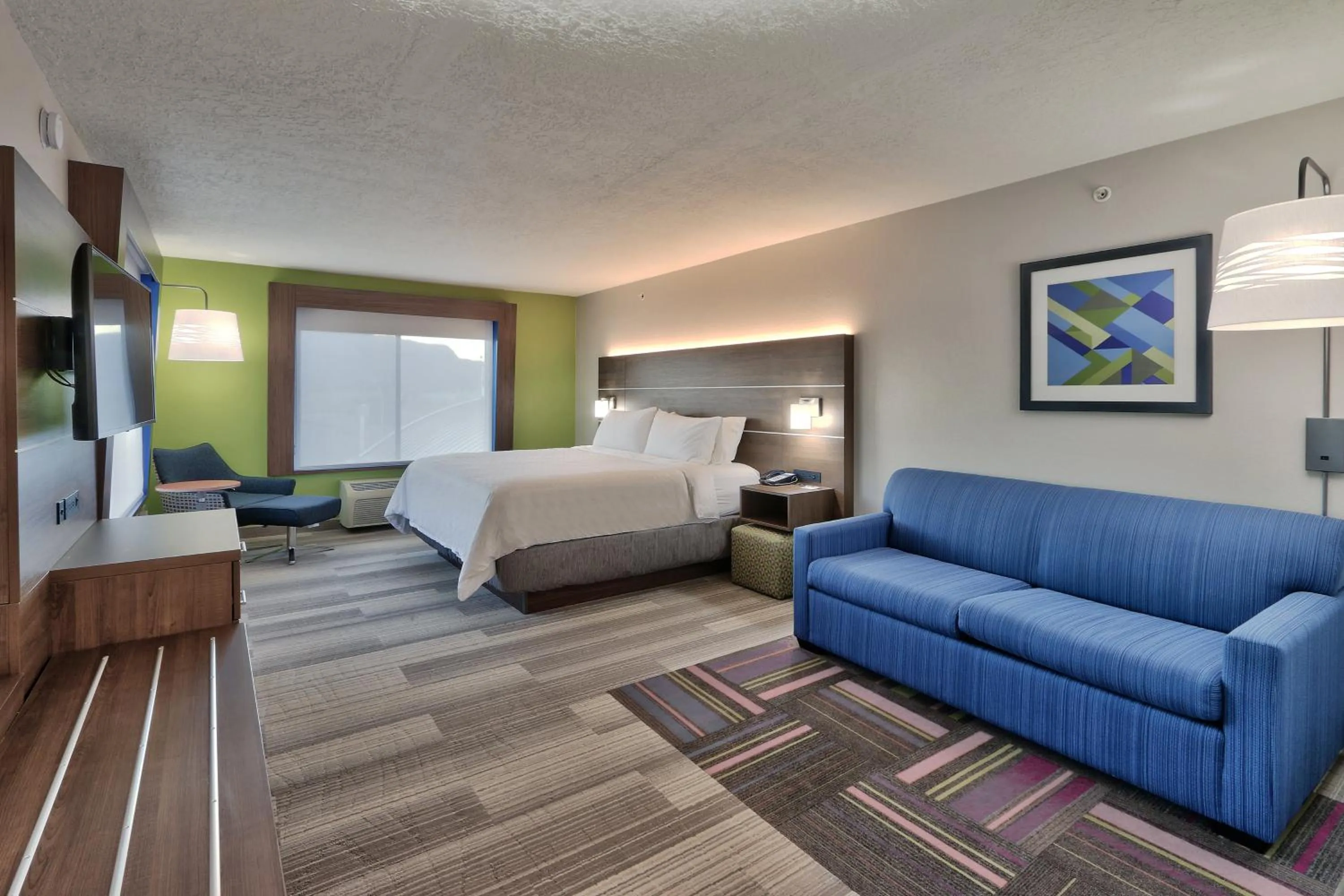 Photo of the whole room, Bed in Holiday Inn Express Socorro by IHG