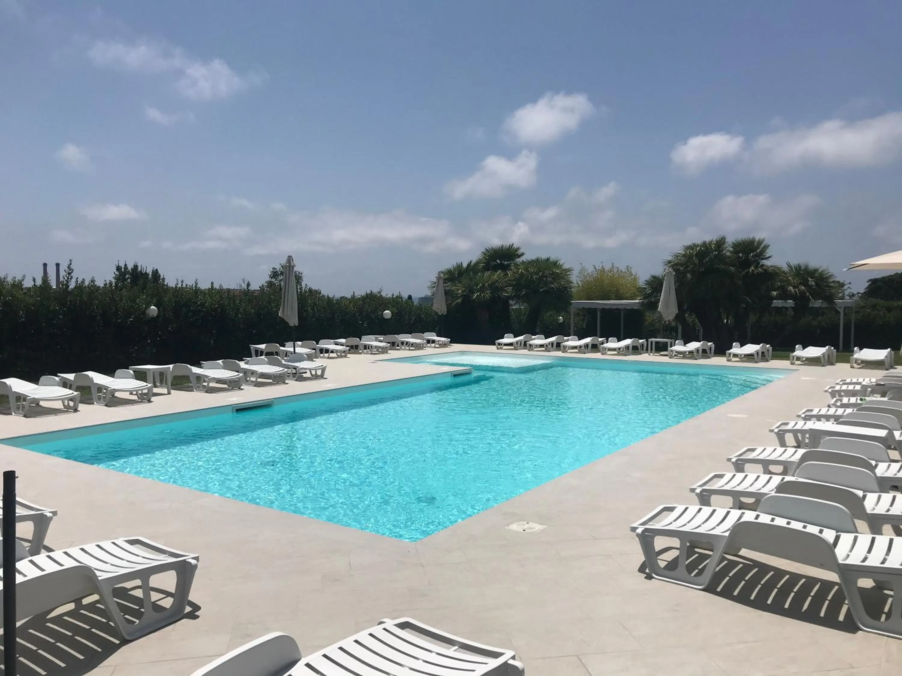 Swimming pool in villalessandra