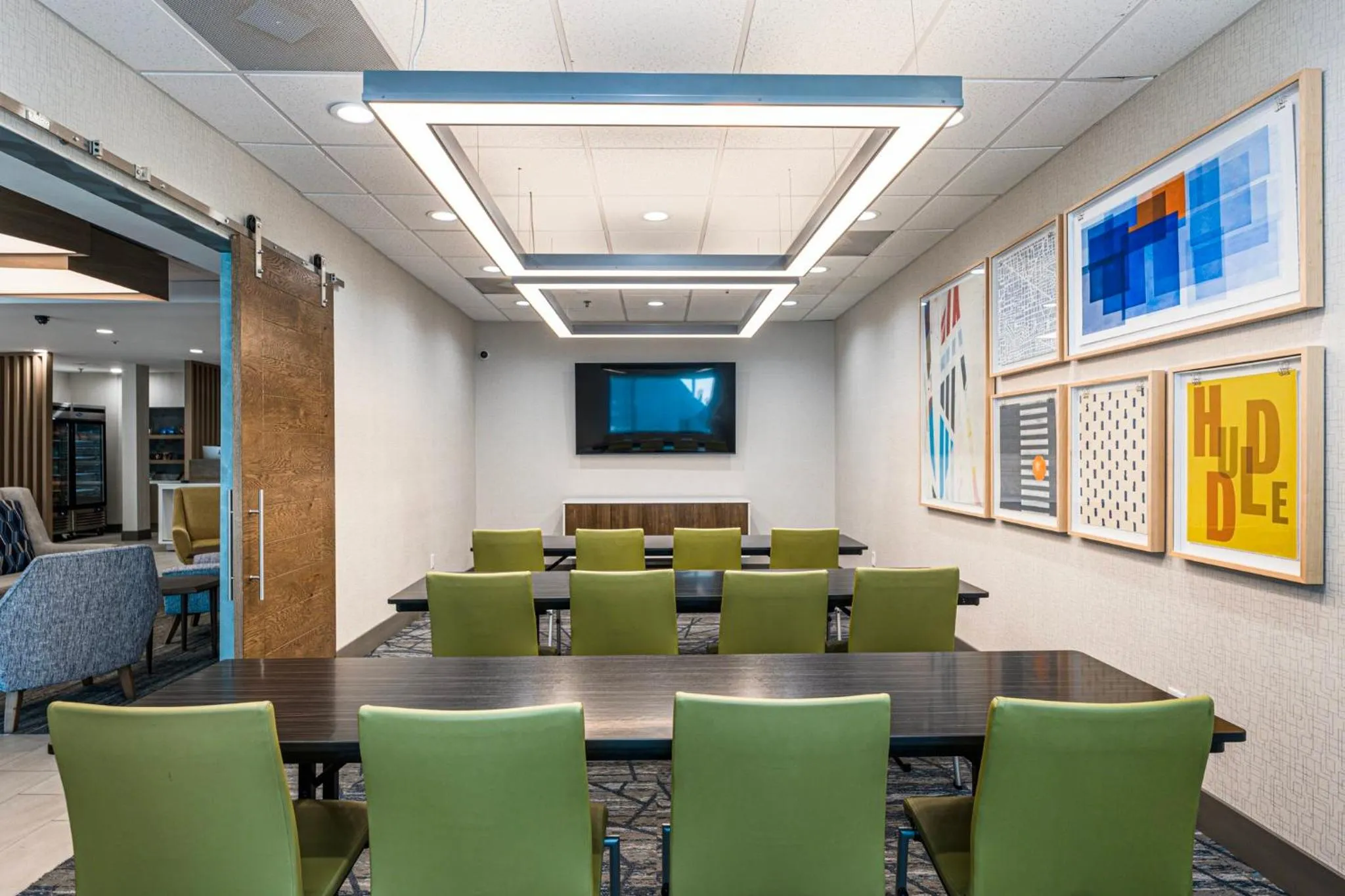 Meeting/conference room in Holiday Inn Express & Suites Buford NE - Lake Lanier by IHG