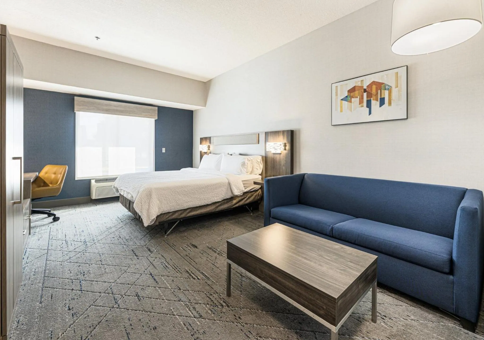 Photo of the whole room, Bed in Holiday Inn Express & Suites Buford NE - Lake Lanier by IHG