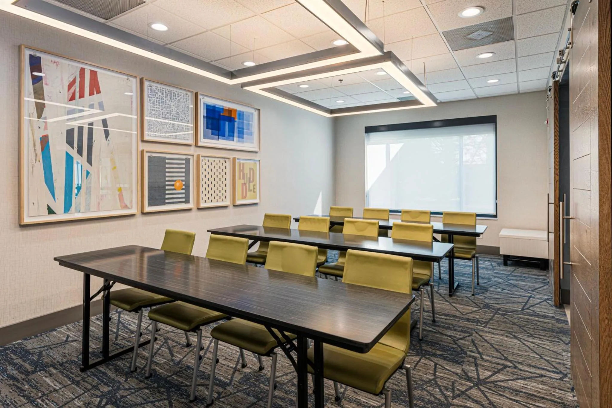 Meeting/conference room in Holiday Inn Express & Suites Buford NE - Lake Lanier by IHG