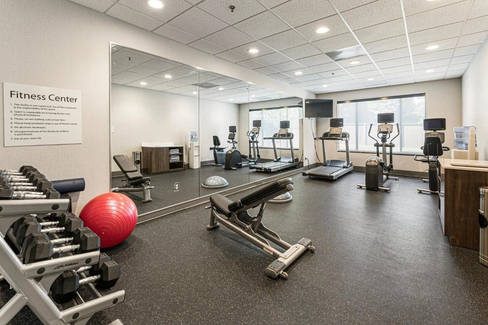 Fitness centre/facilities in Holiday Inn Express & Suites Buford NE - Lake Lanier by IHG