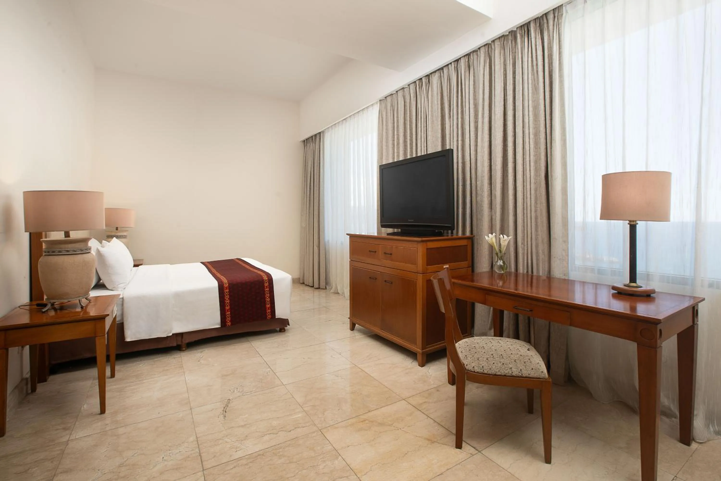 Bedroom, Bed in Aryaduta Manado