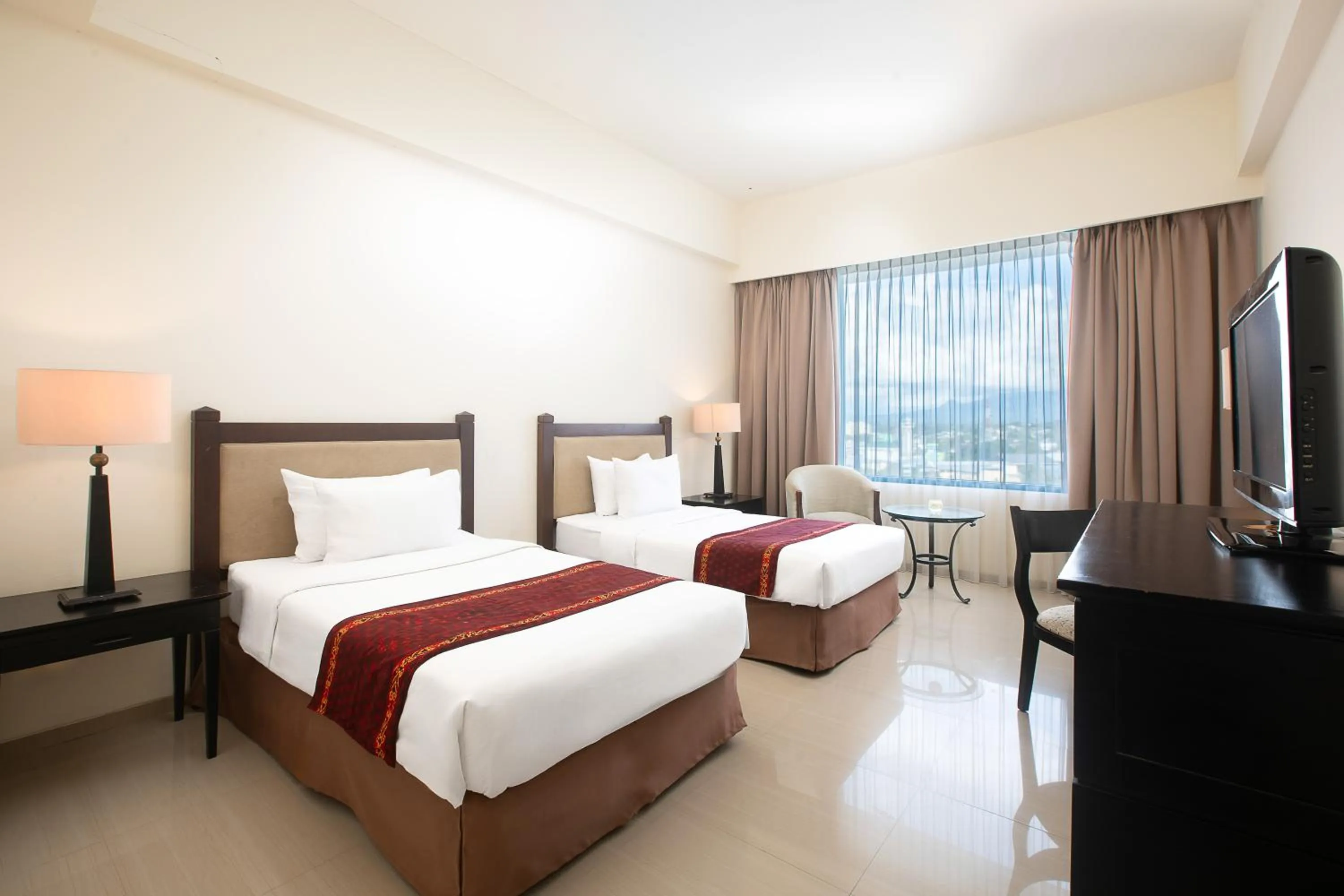 Bedroom, Bed in Aryaduta Manado