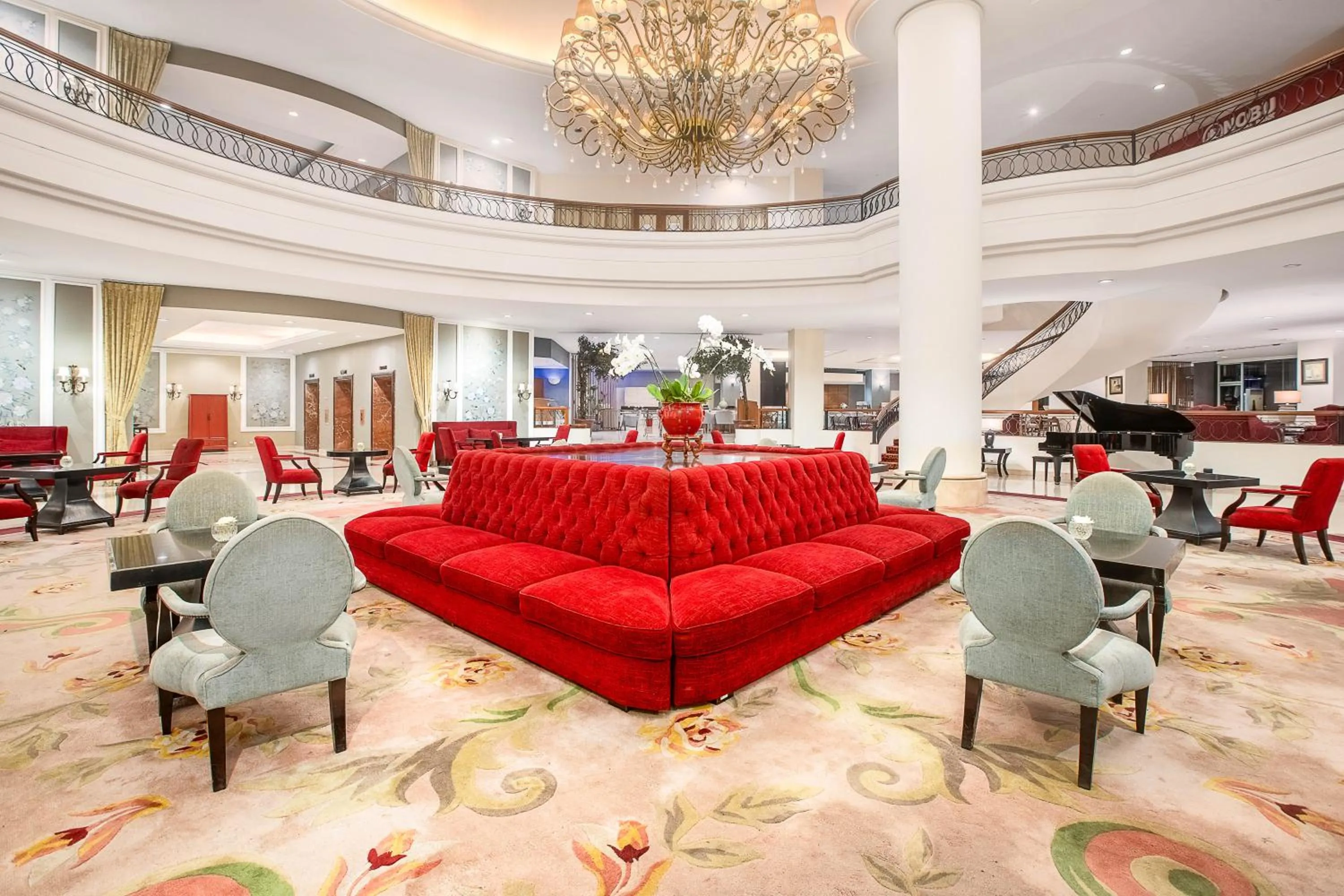 Lobby or reception in Aryaduta Manado