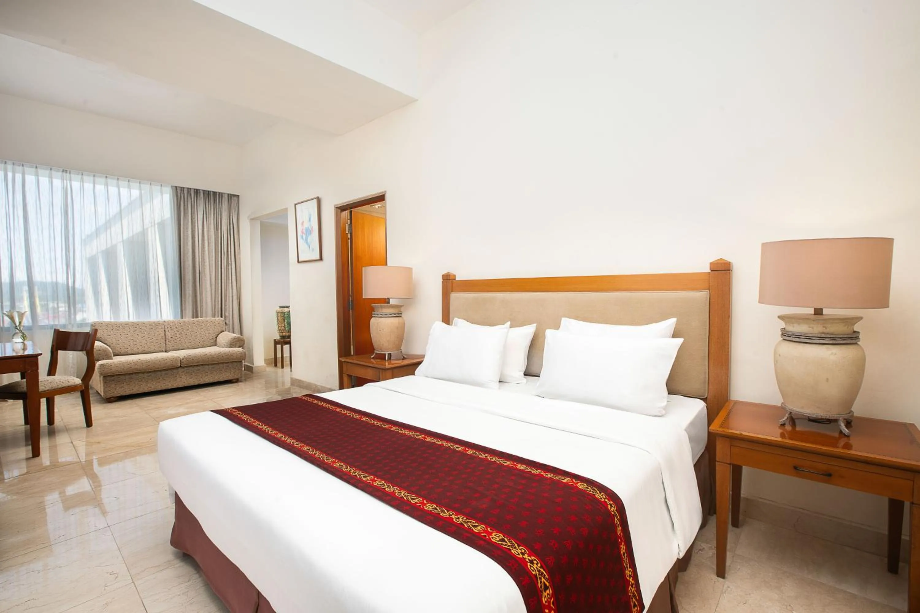 Bedroom, Bed in Aryaduta Manado