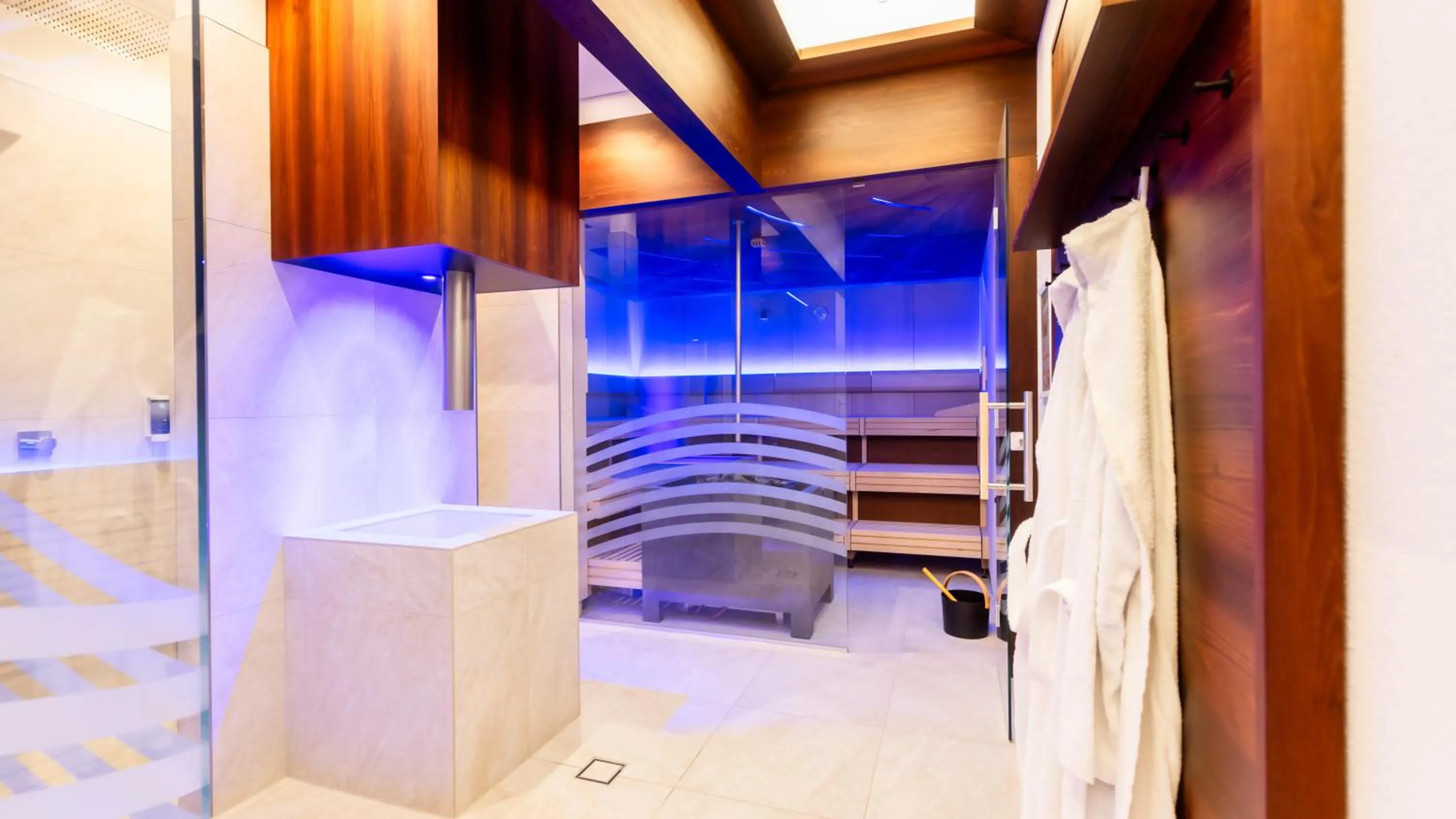 Spa and wellness centre/facilities, Bed in Hotel Sonnengarten