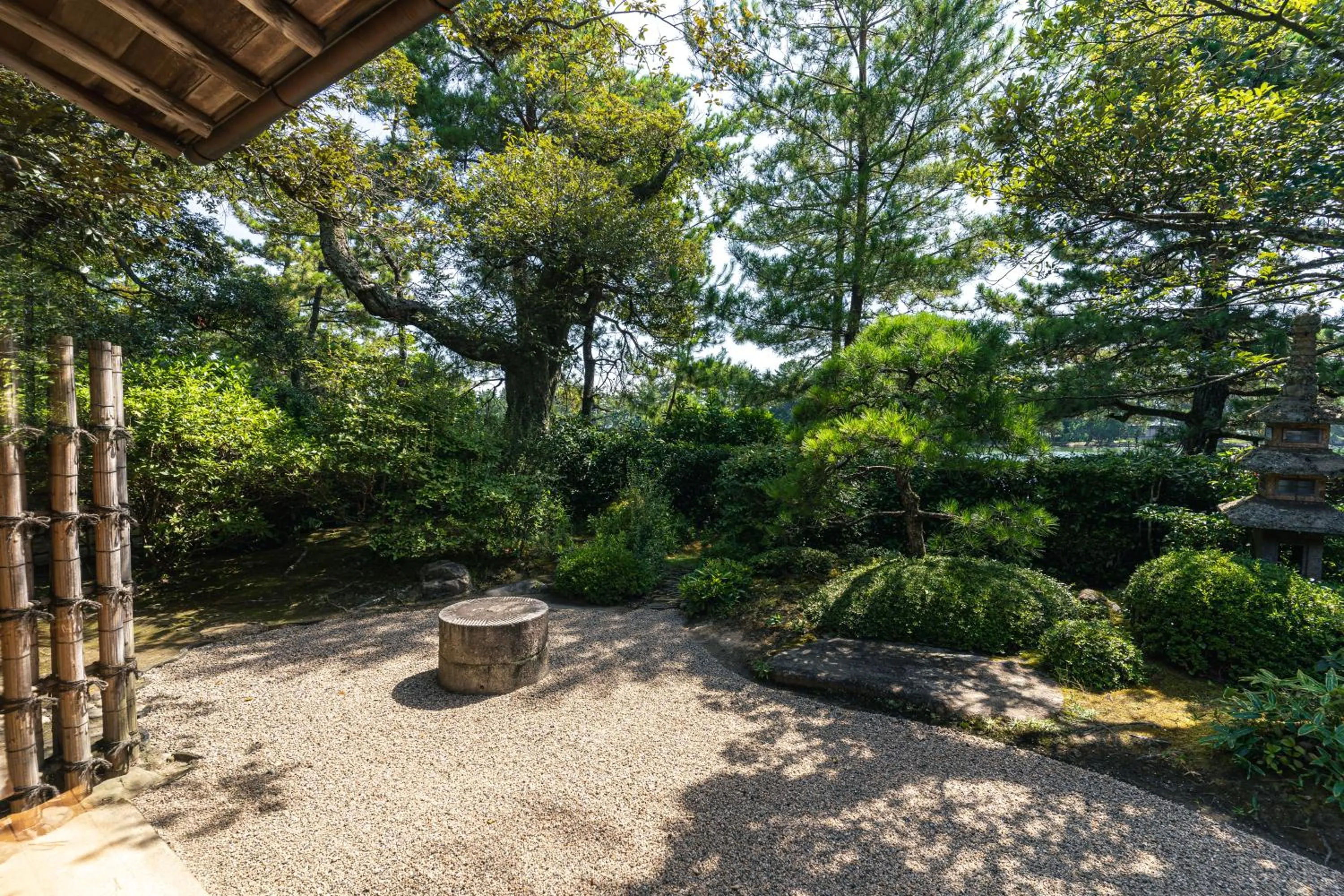Garden in Monjusou Shourotei