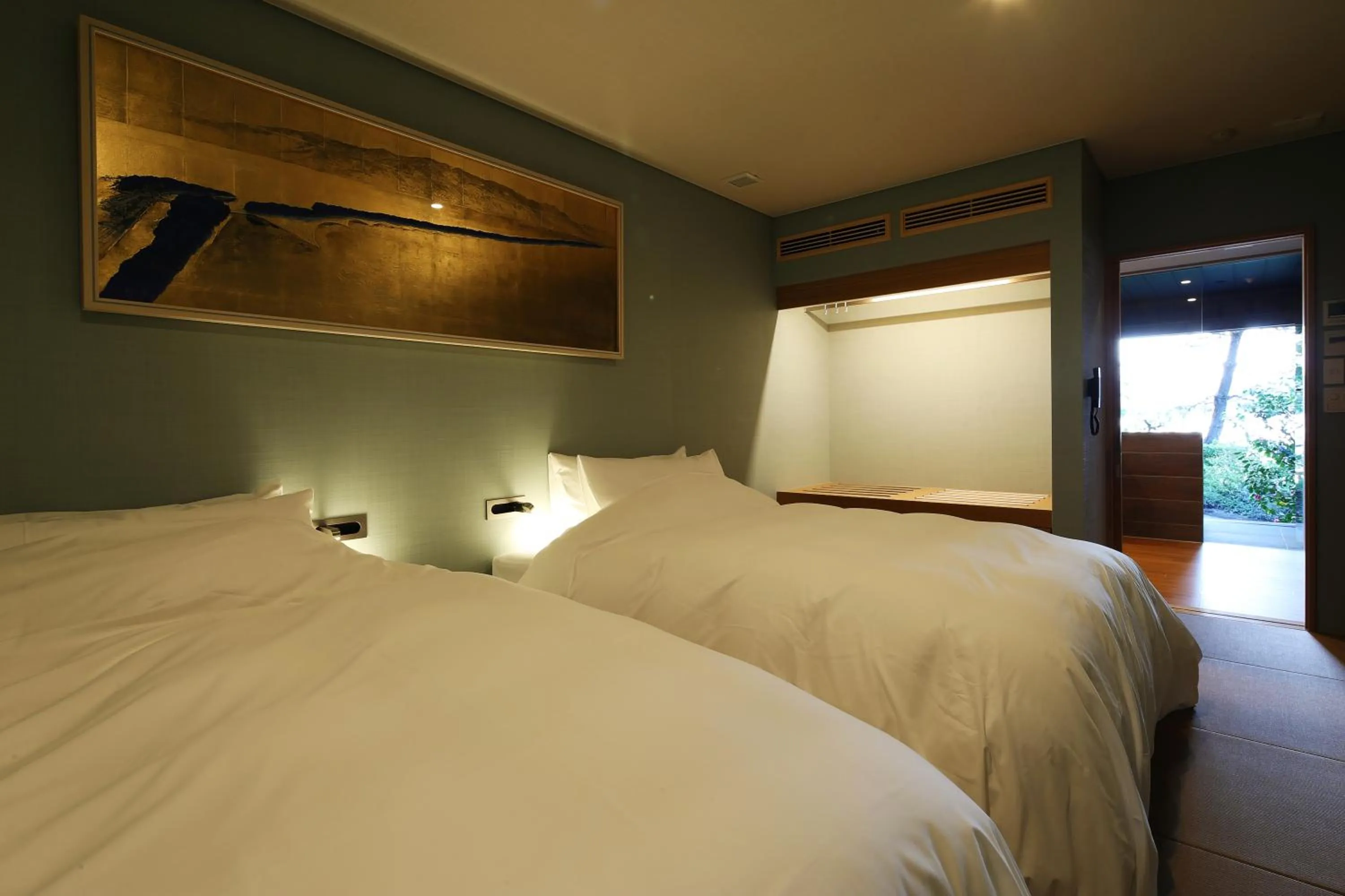 Bedroom, Bed in Monjusou Shourotei