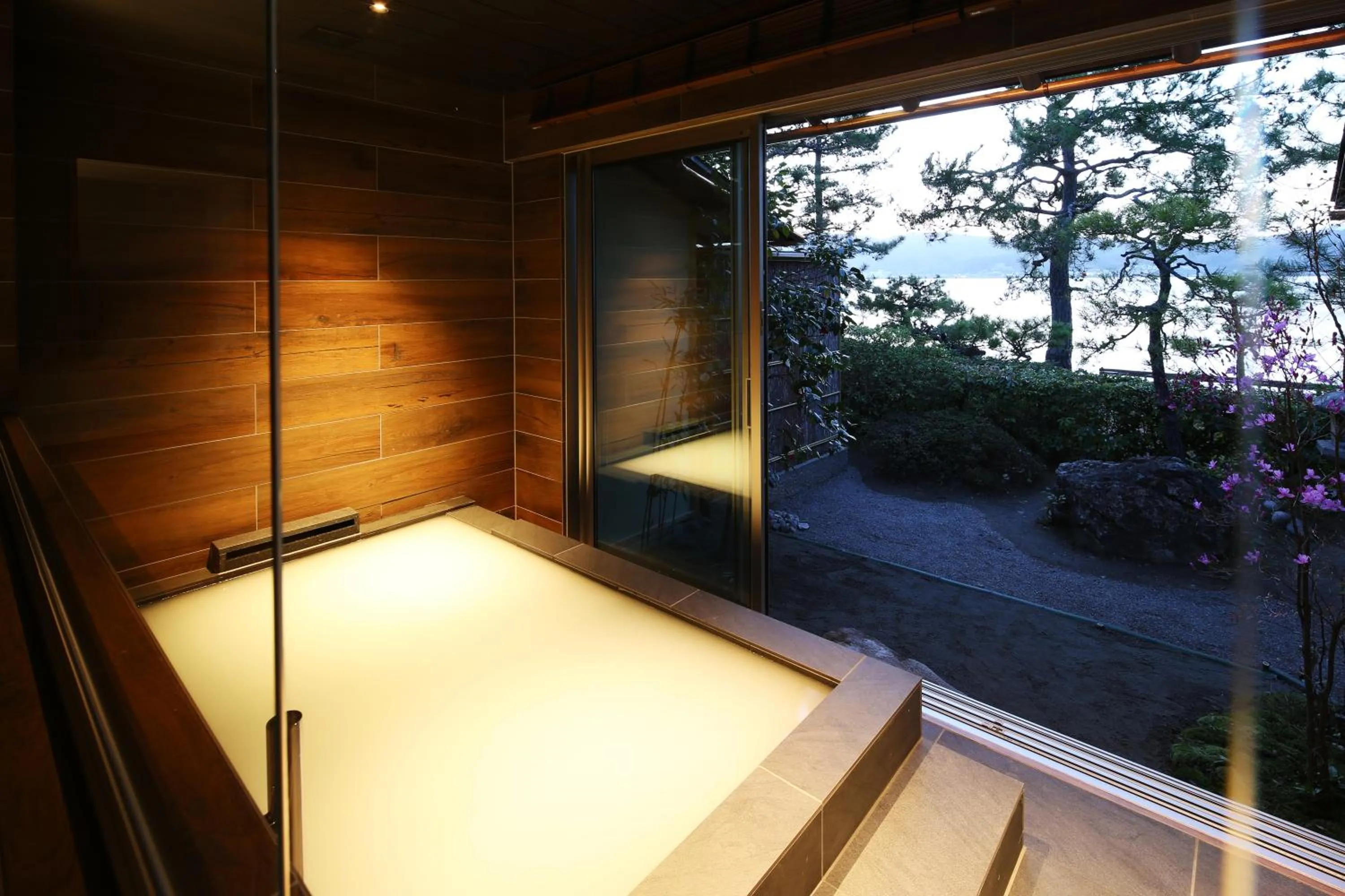 Bathroom in Monjusou Shourotei