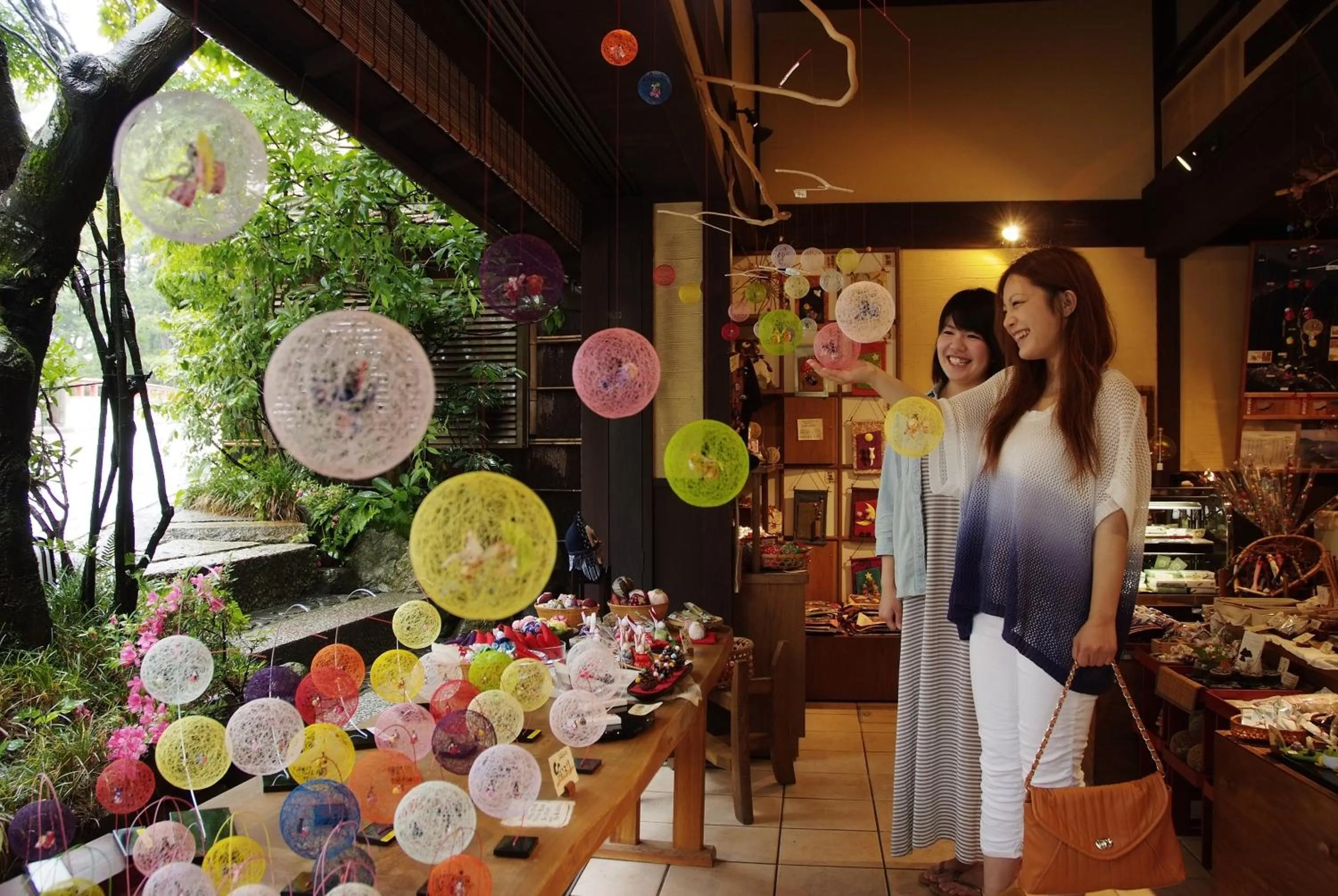 On-site shops in Taikyourou