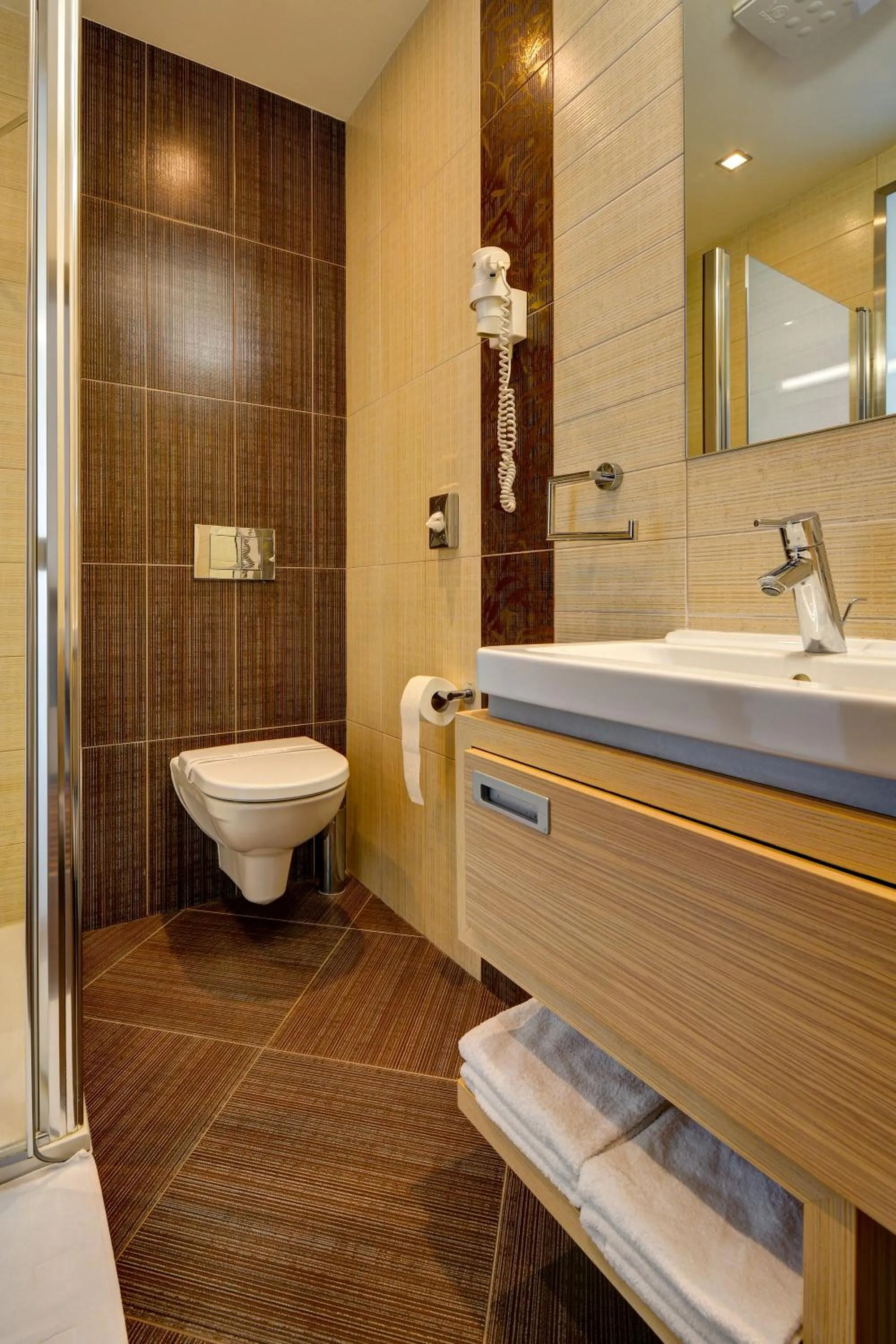 Shower in Hotel Ponteo - Activity Park