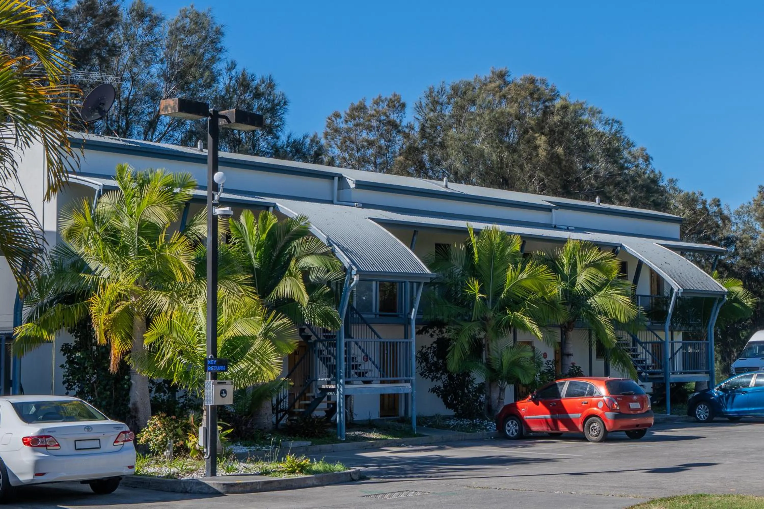 Property building in Novena Palms Motel