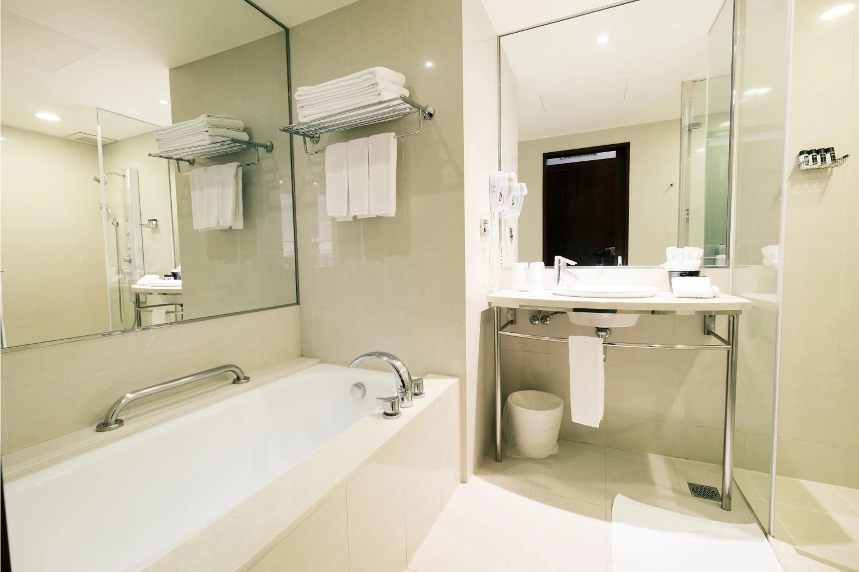 Bathroom in Hotel Del Lago