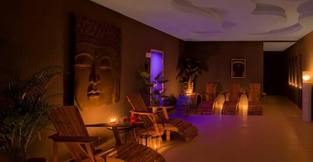 Sauna in Bellazure Hotel