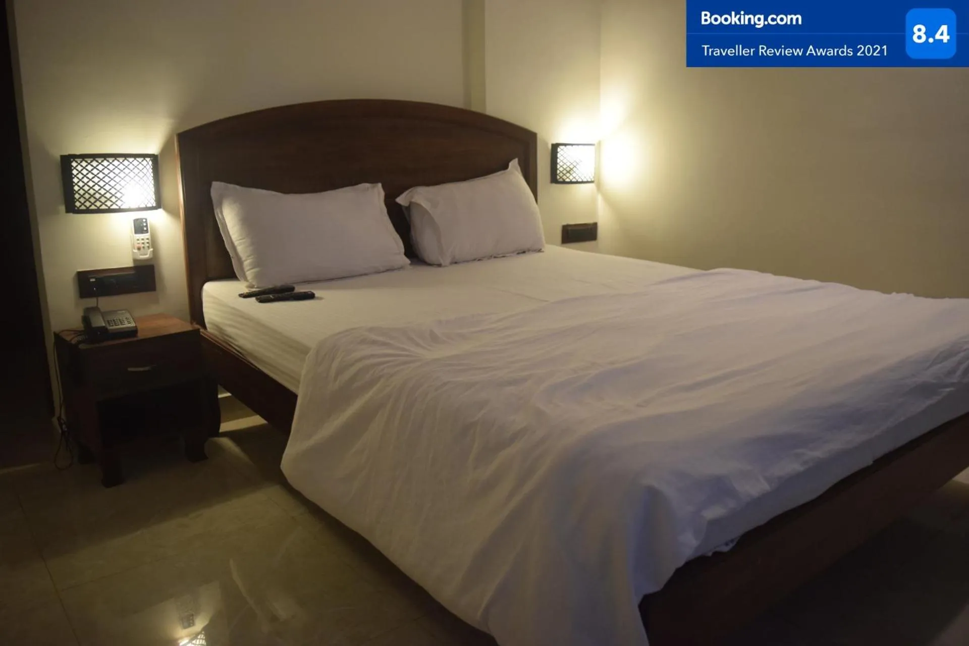 Bed in Hotel Murud Marina