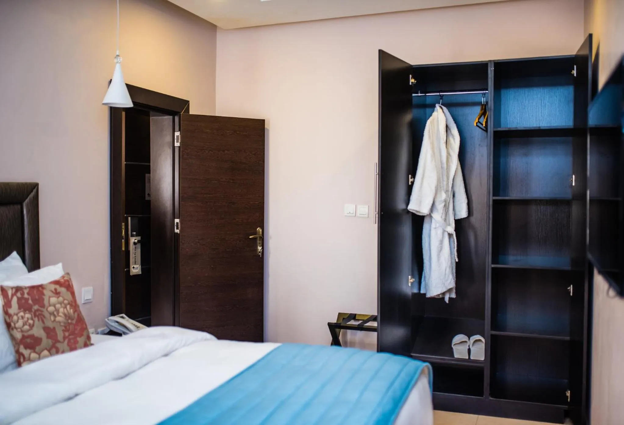 Photo of the whole room, Bed in Ace Premier Hotel