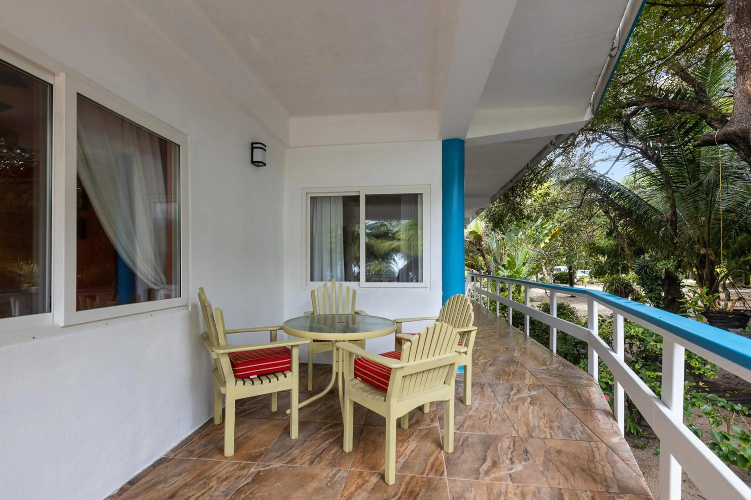 Condo #24 @ Beachside Villas