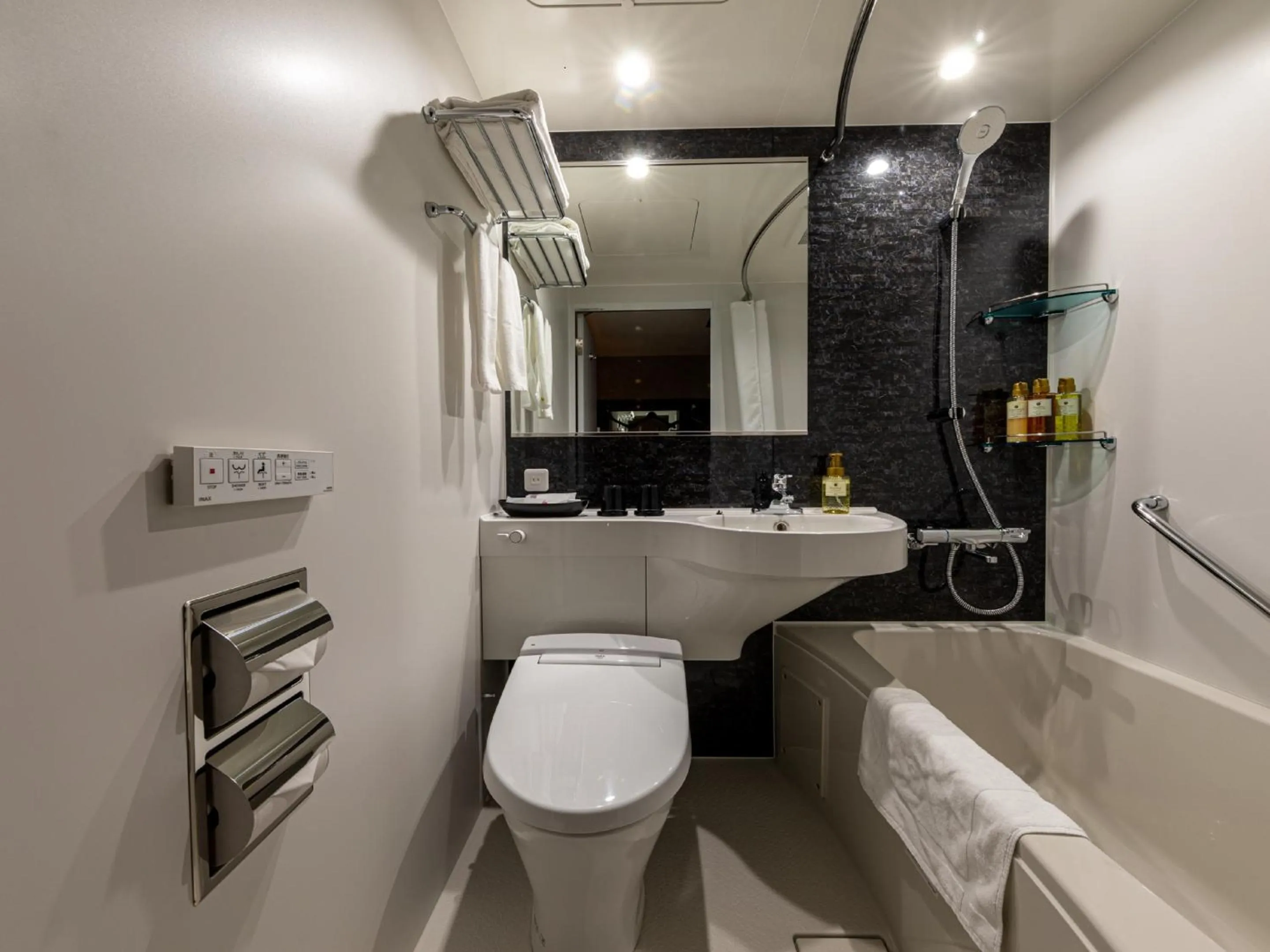 Bathroom in Kobe Plaza Hotel