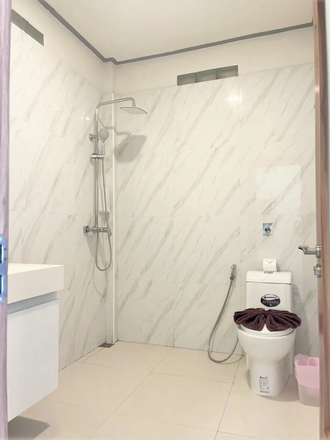 Bathroom in Sunset Beach Villas