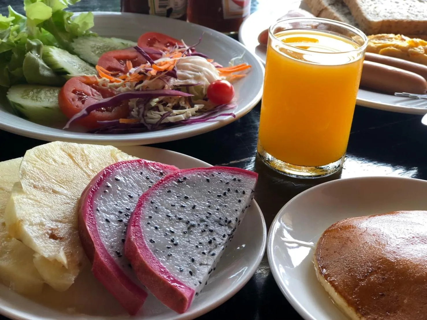 Food and drinks in Sunset Beach Villas