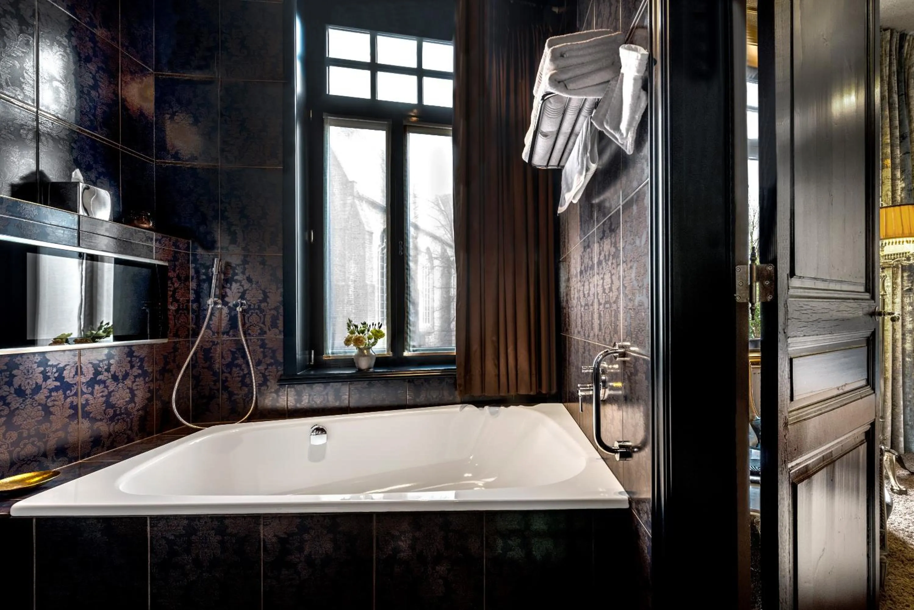 Spring in Main Street Hotel