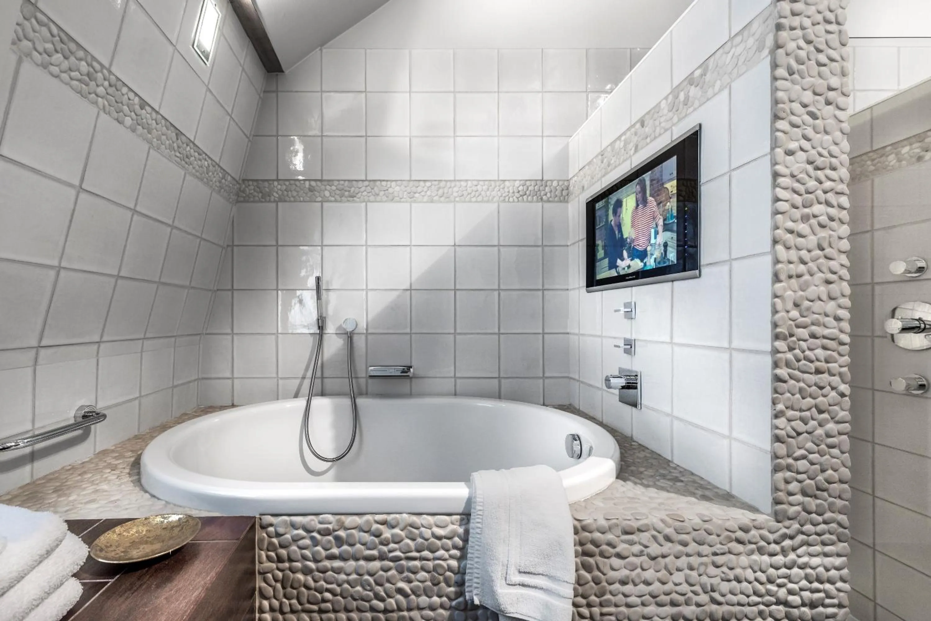 Bathroom in Main Street Hotel