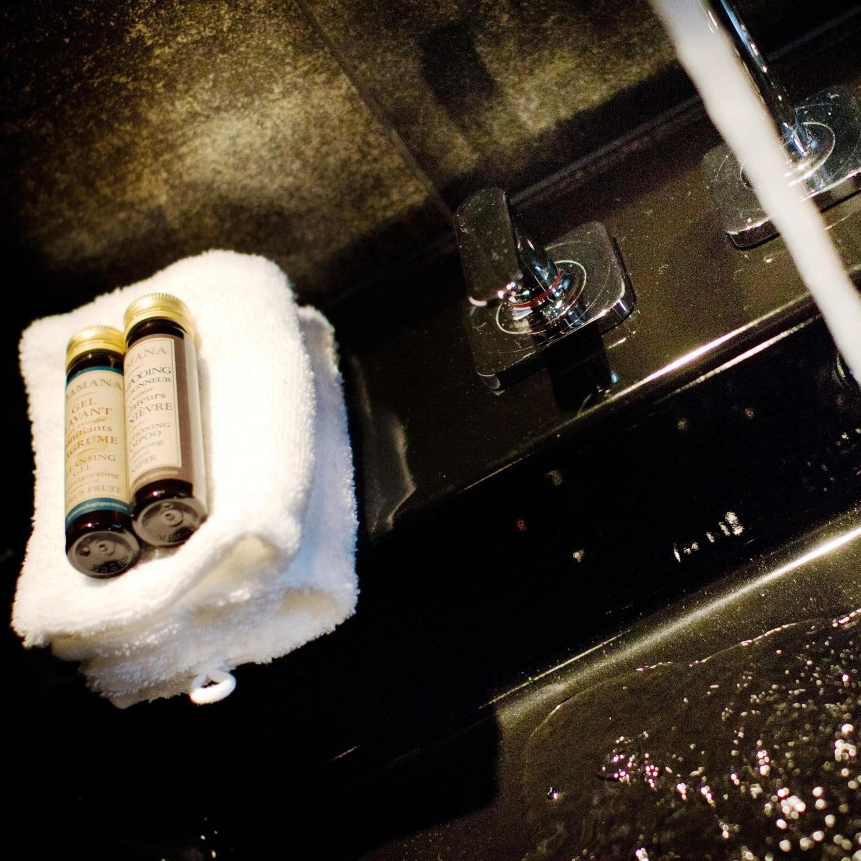 Bathroom in Main Street Hotel