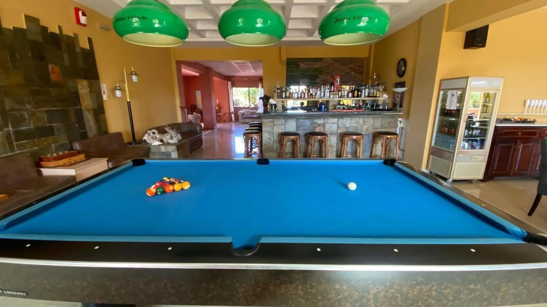 Billiard in Sunrise Inn