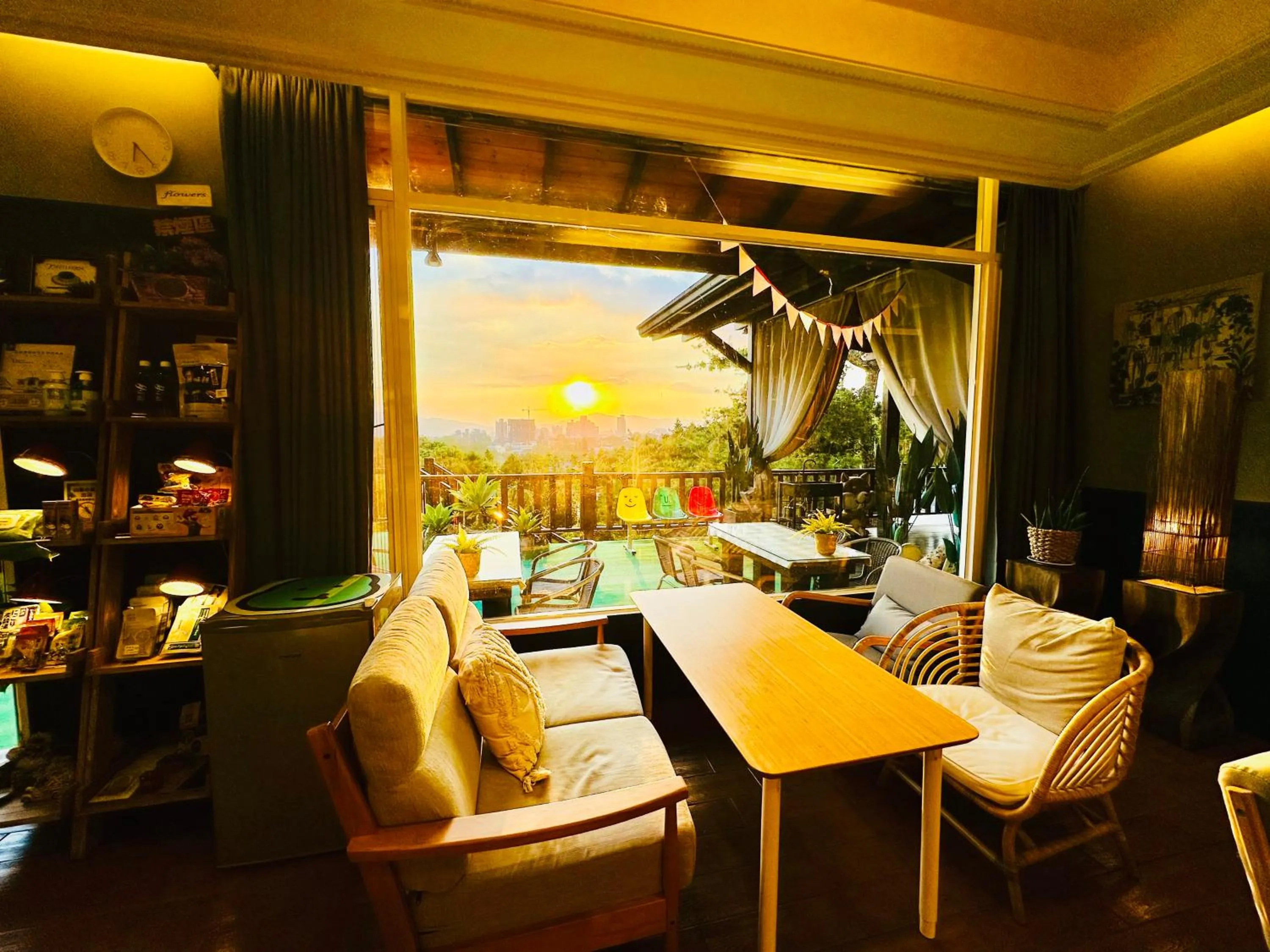 Property building in Yue Ya Villa