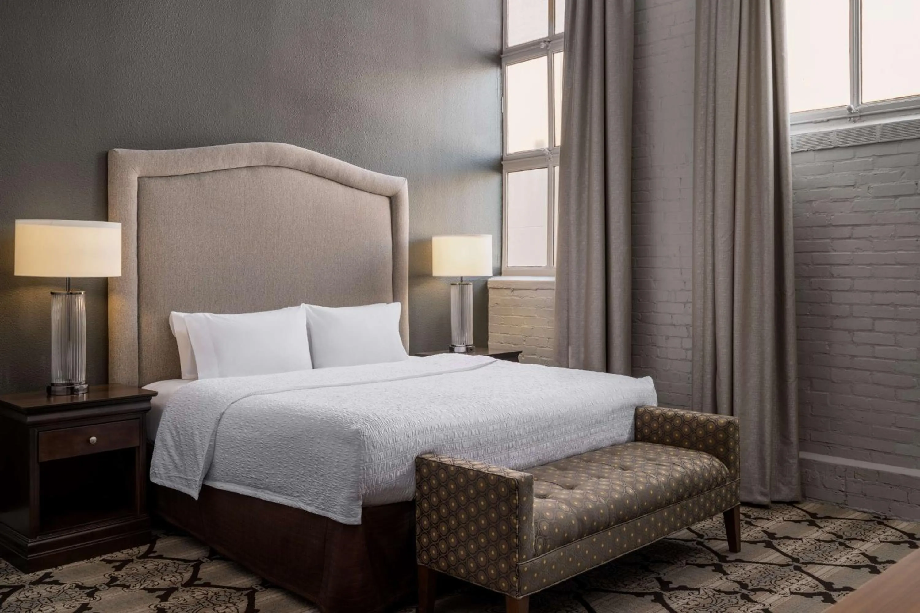 Bed in Hampton Inn and Suites New Orleans Convention Center