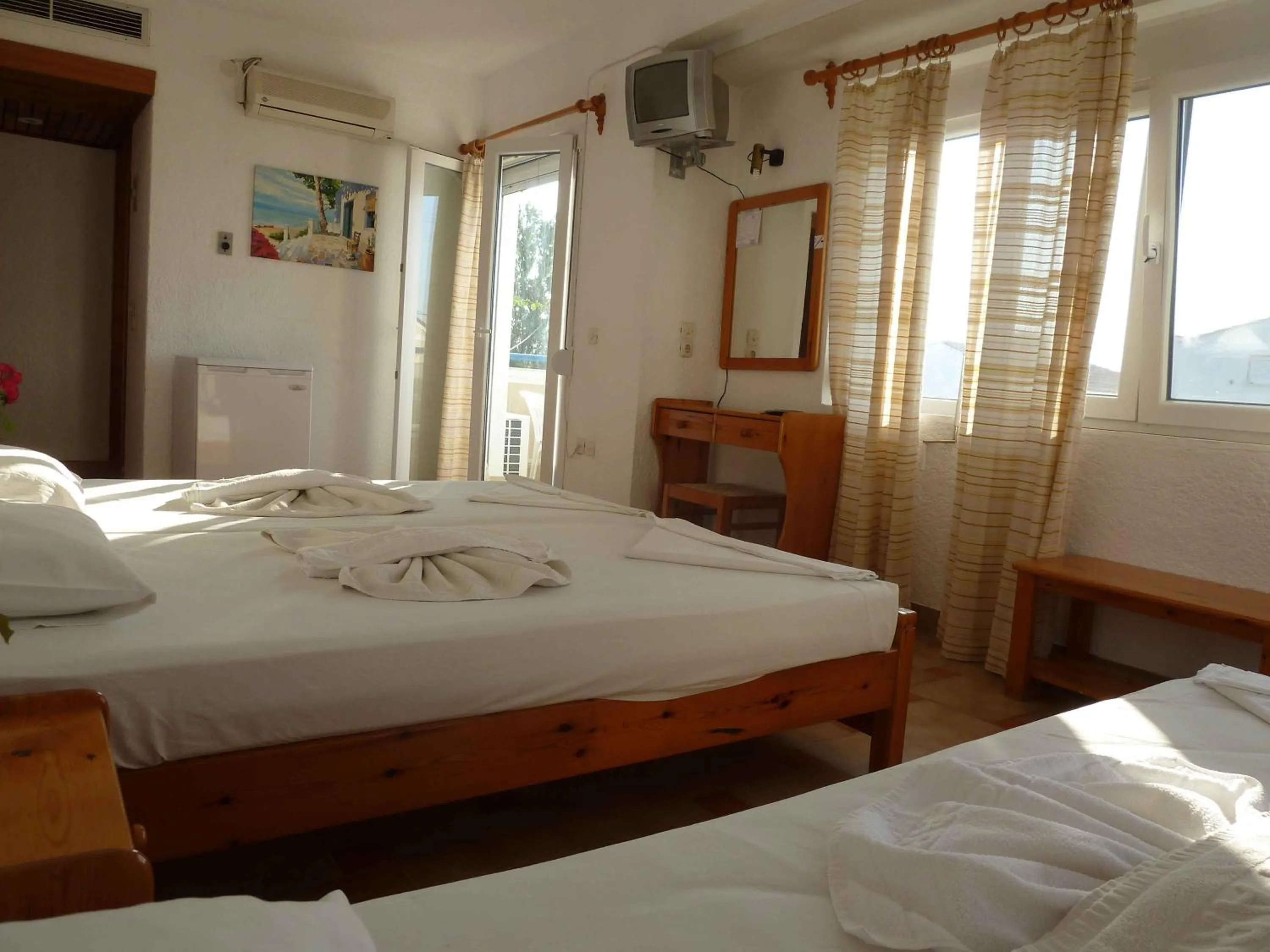 Bedroom in Paris Beach Hotel